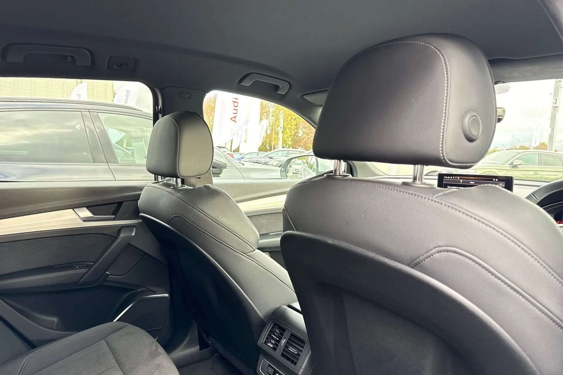 Audi Q5 thumbnail image number 25