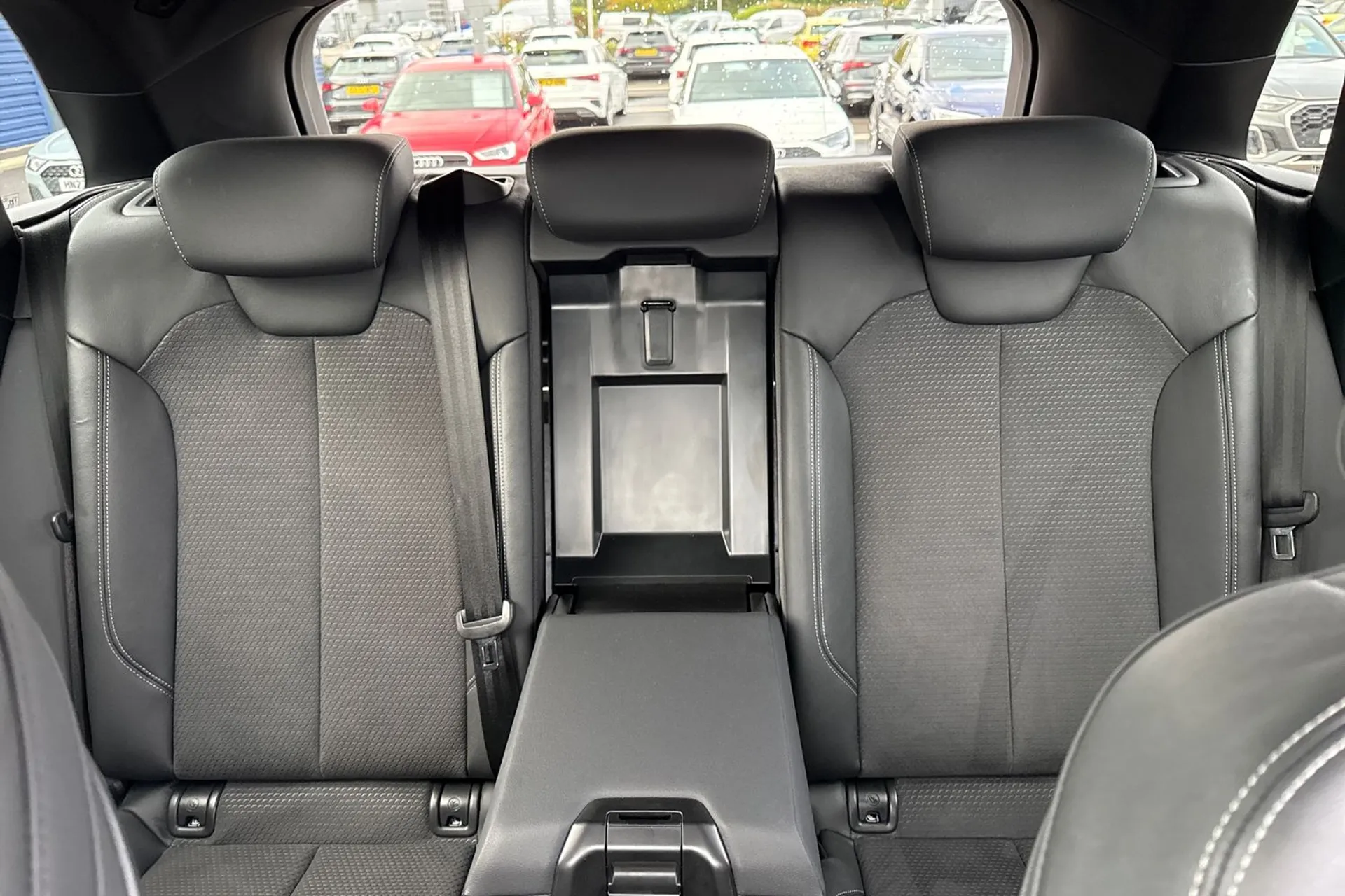 Audi Q5 thumbnail image number 41