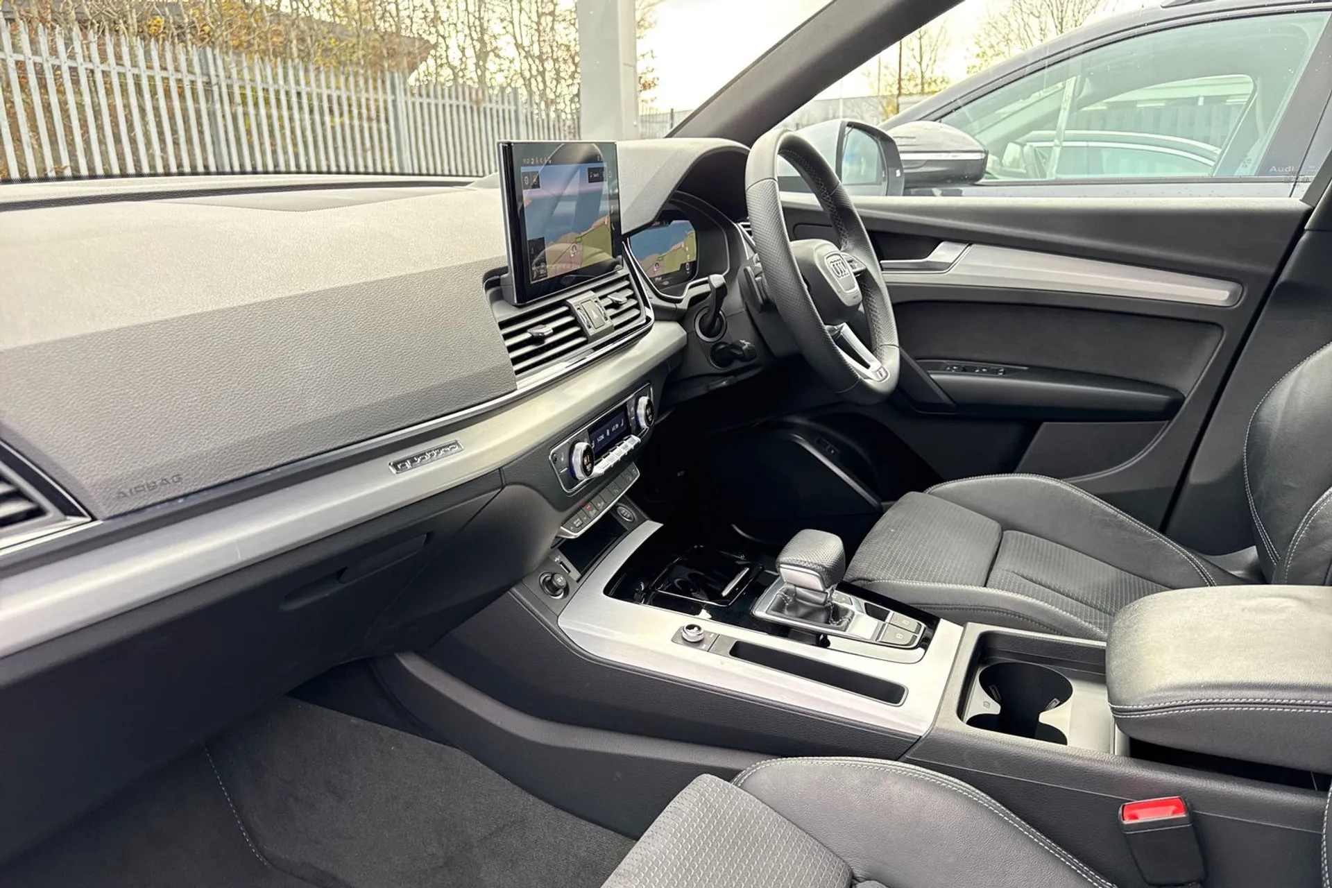 Audi Q5 thumbnail image number 35