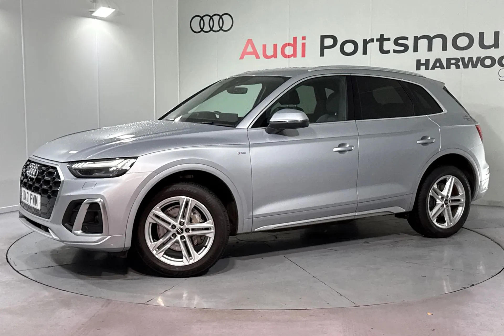 Audi Q5 thumbnail image number 6