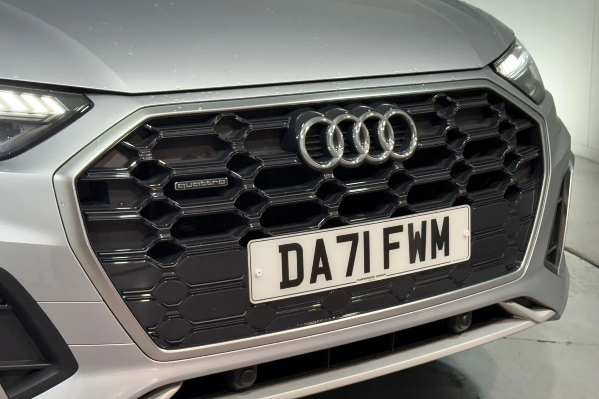 Audi Q5 thumbnail image number 10