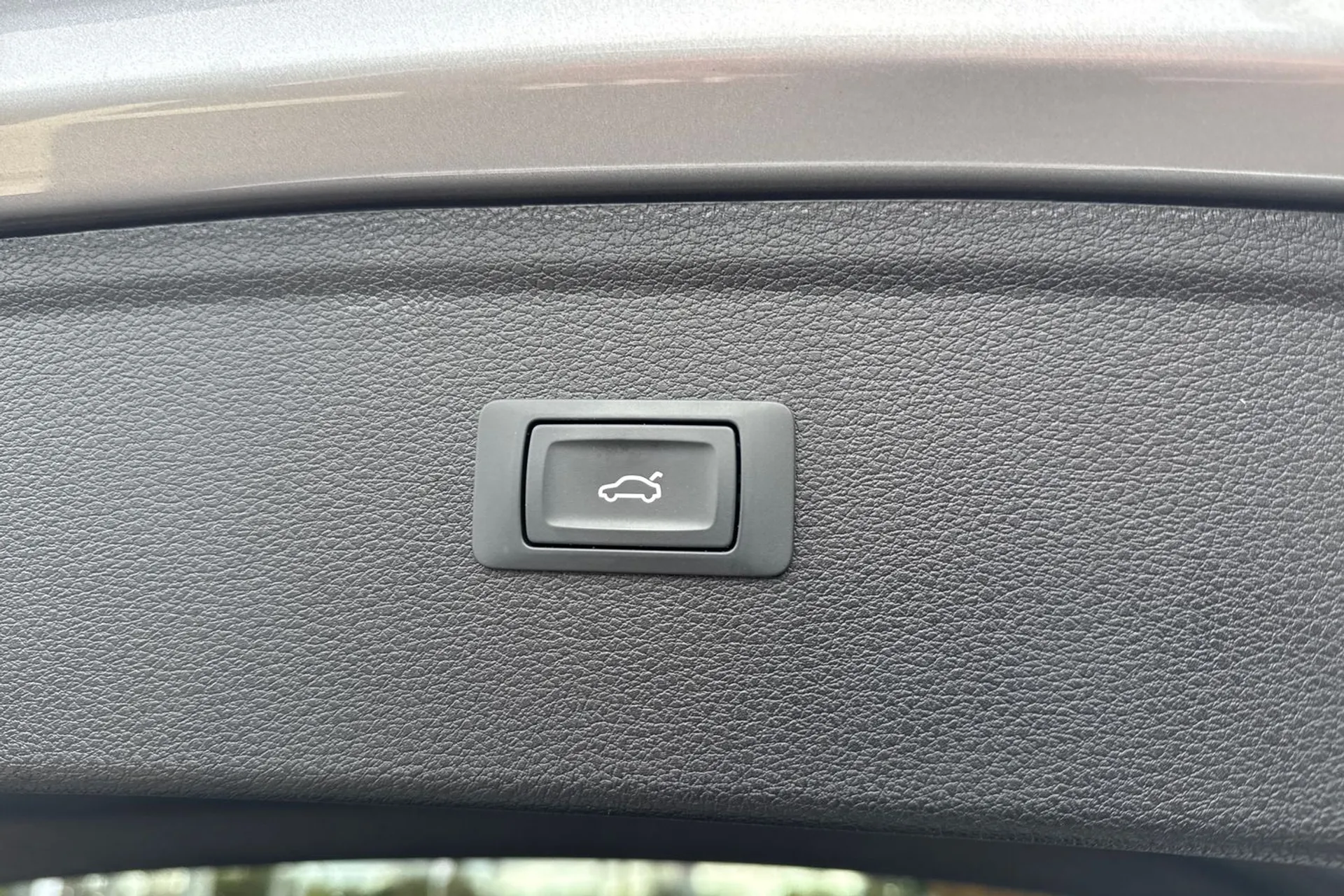 Audi Q5 thumbnail image number 20