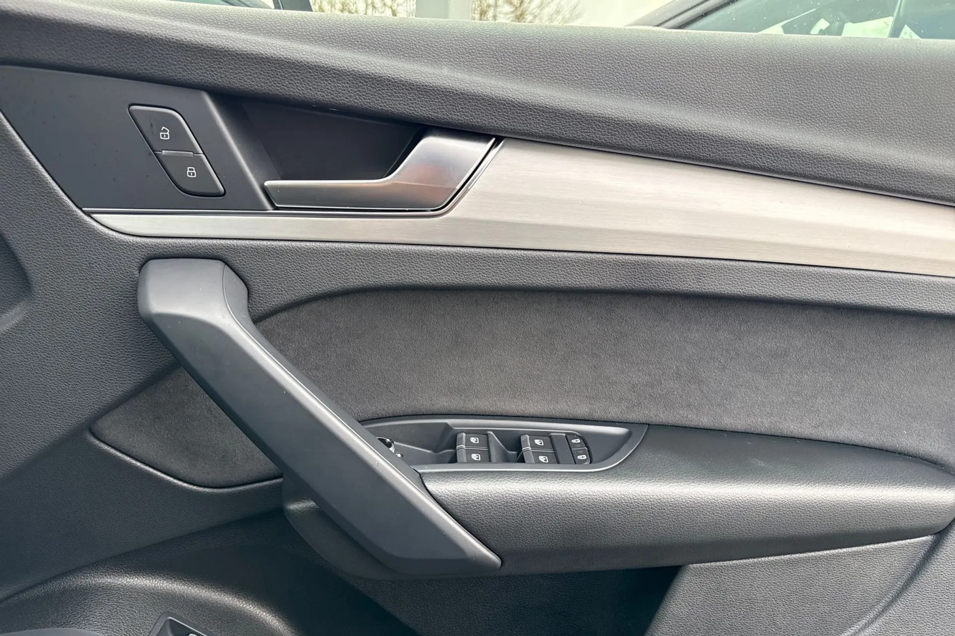 Audi Q5 thumbnail image number 47