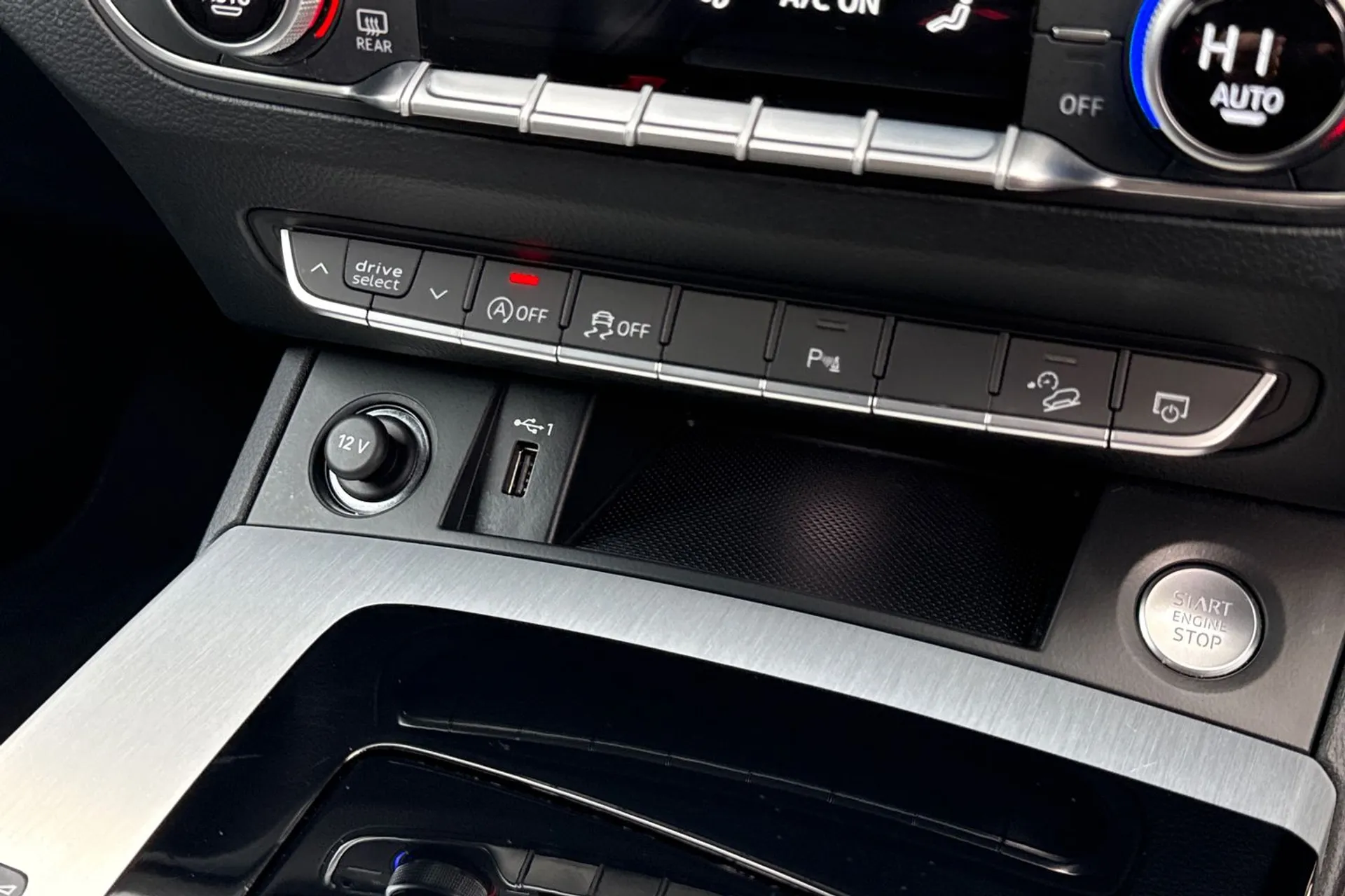 Audi Q5 thumbnail image number 37