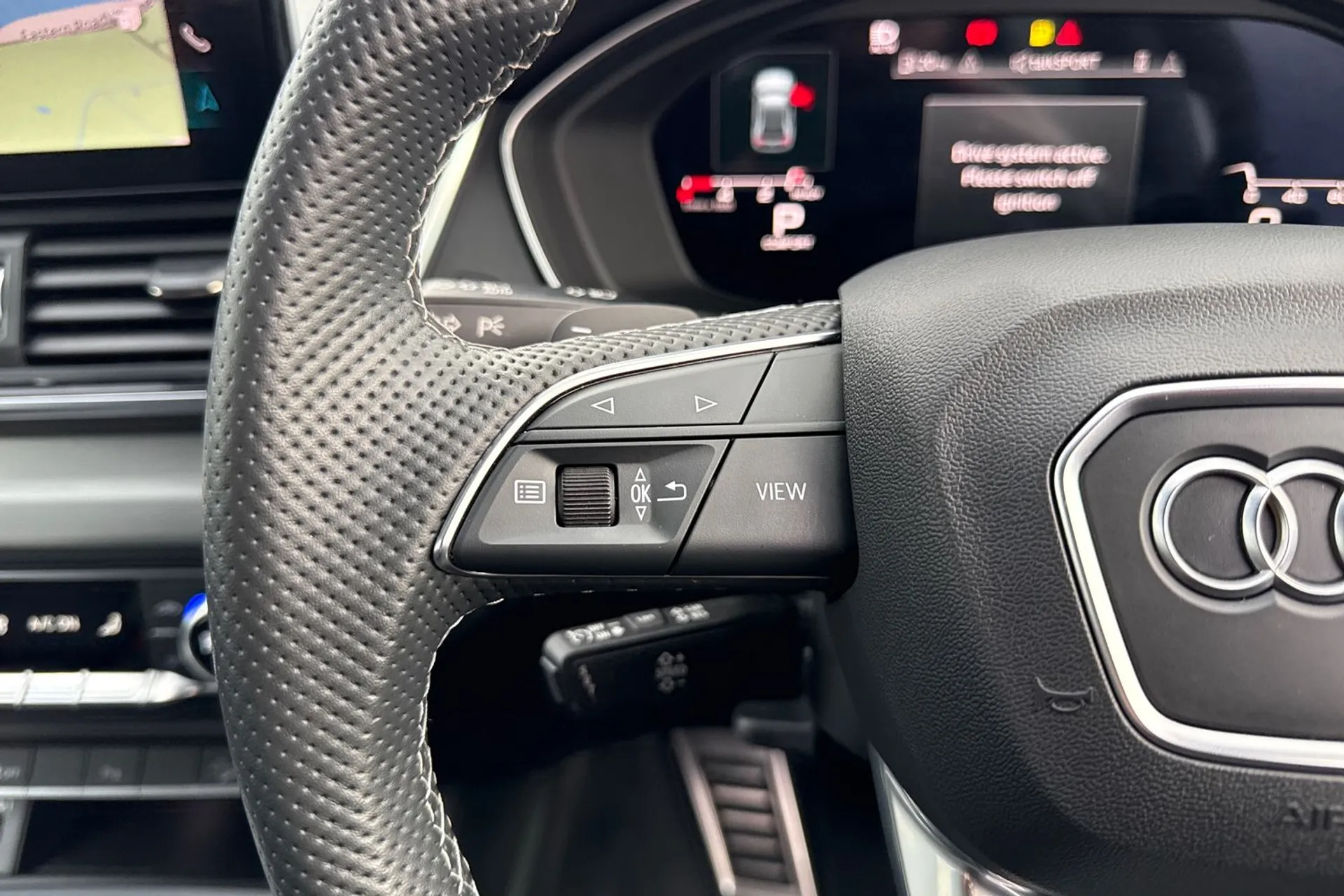 Audi Q5 thumbnail image number 45