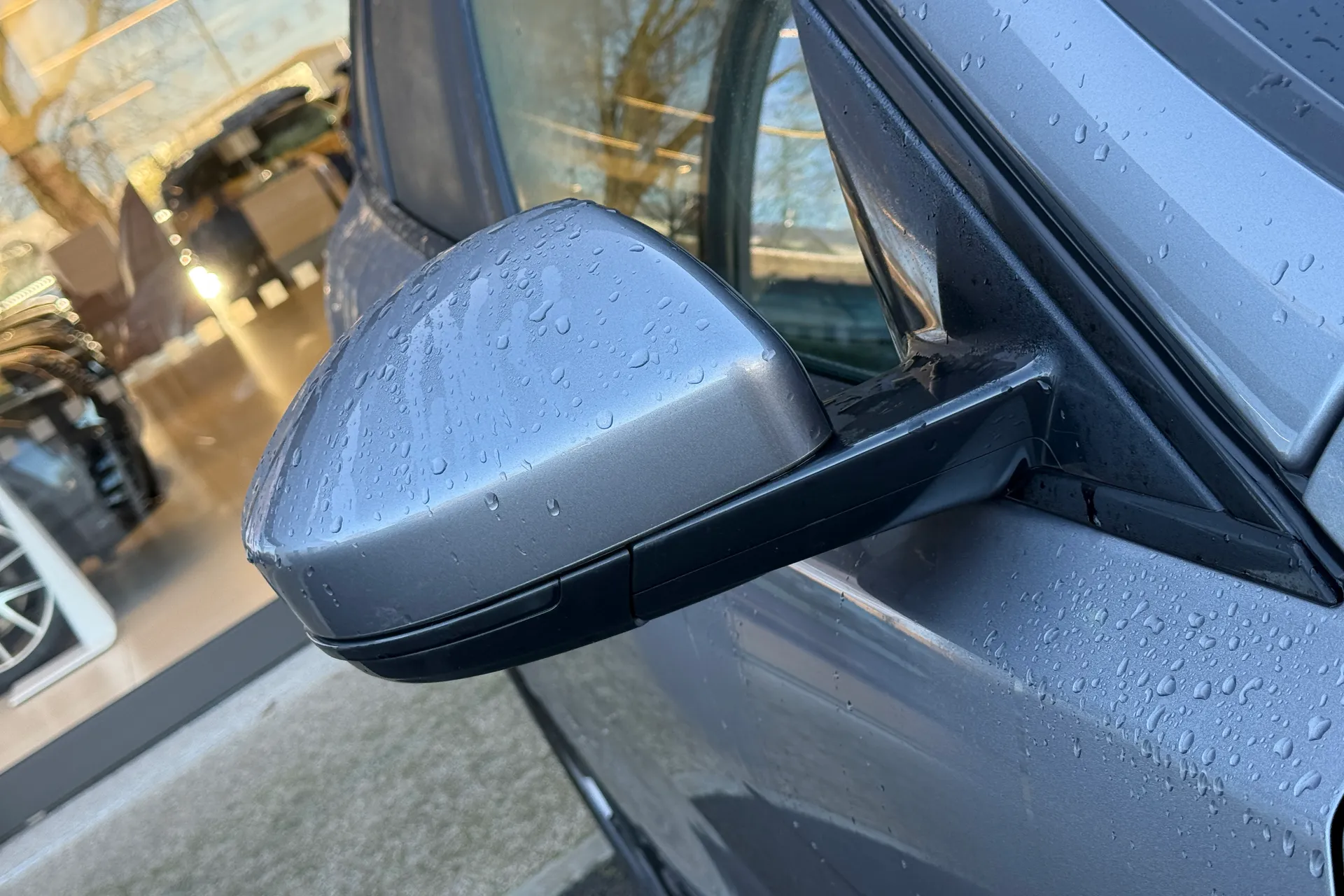 Jaguar F-PACE thumbnail image number 51