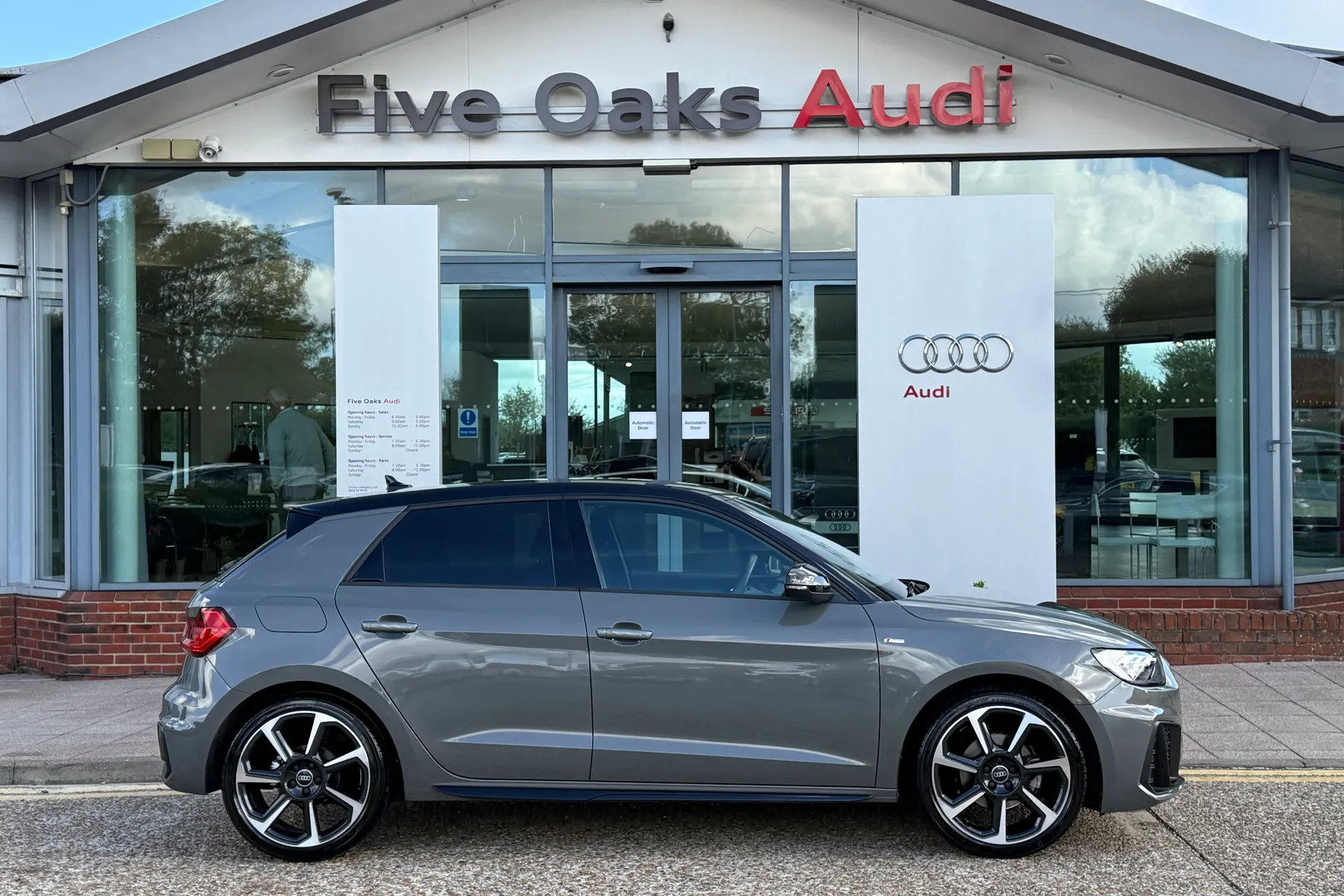 Audi A1 thumbnail image number 2