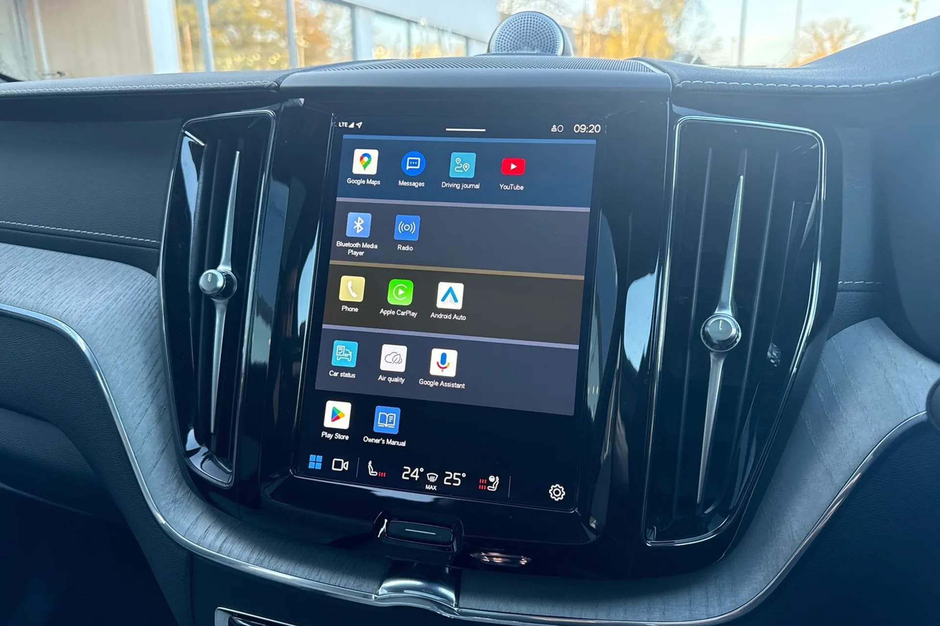 Volvo XC60 thumbnail image number 41