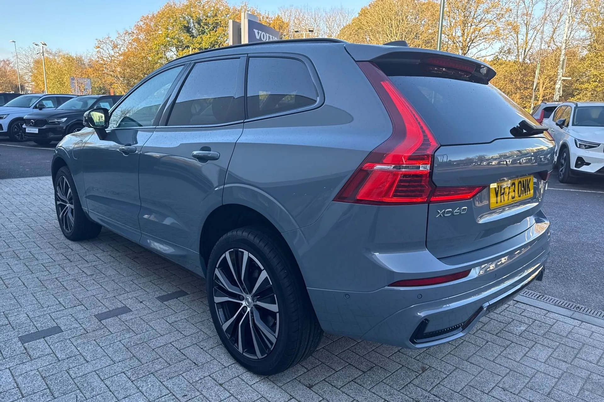 Volvo XC60 thumbnail image number 10