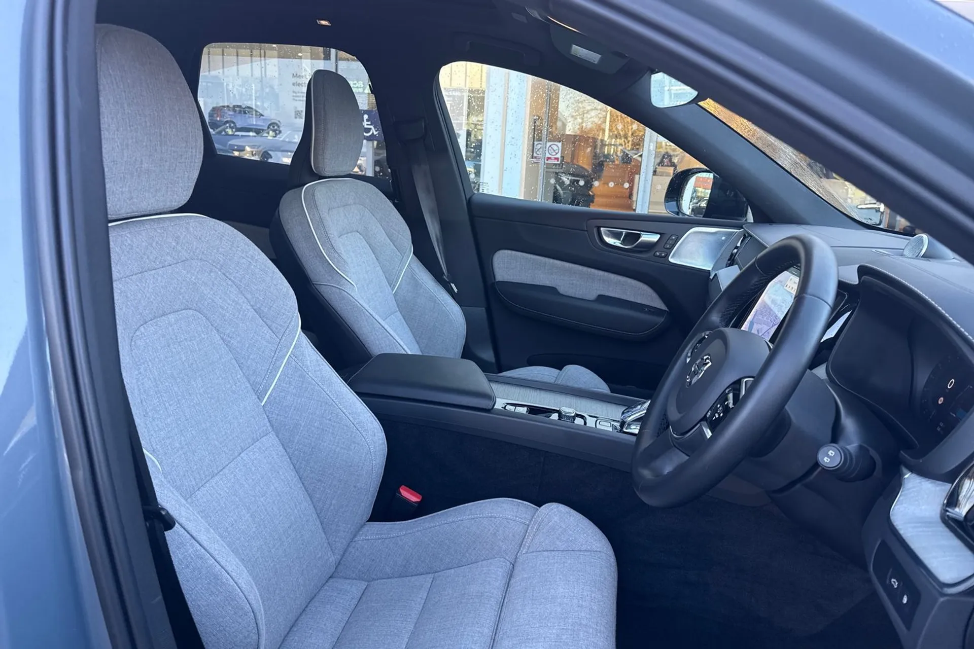 Volvo XC60 thumbnail image number 26