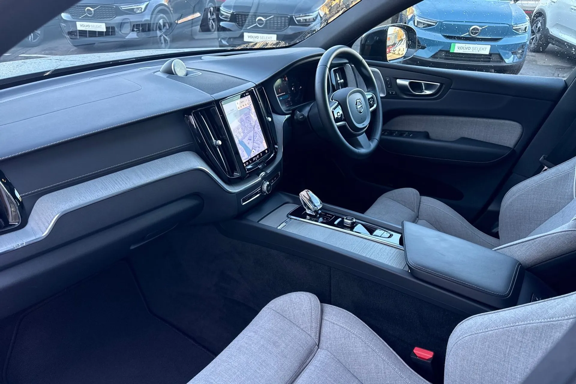 Volvo XC60 thumbnail image number 27