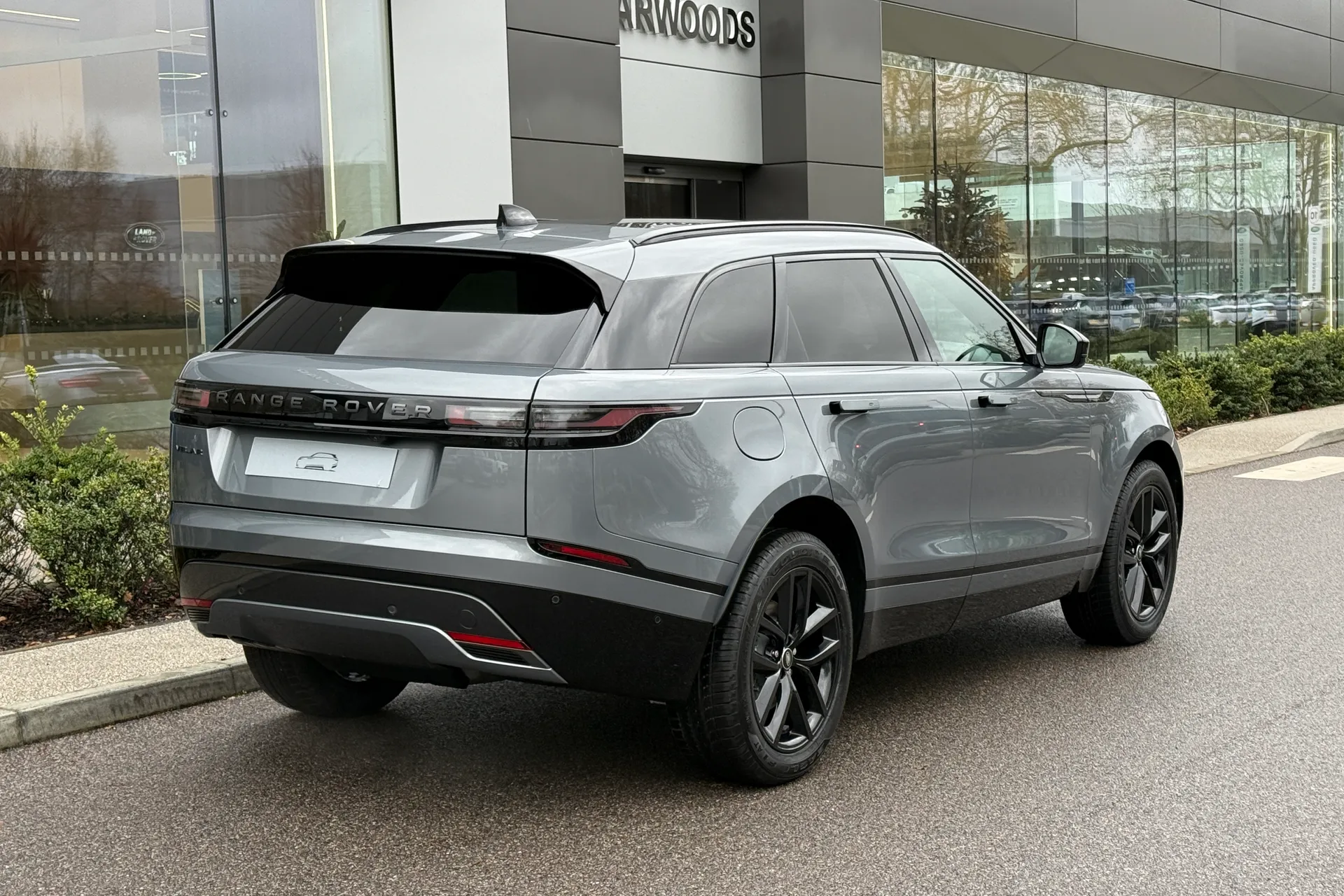 LAND ROVER RANGE ROVER VELAR thumbnail image number 12