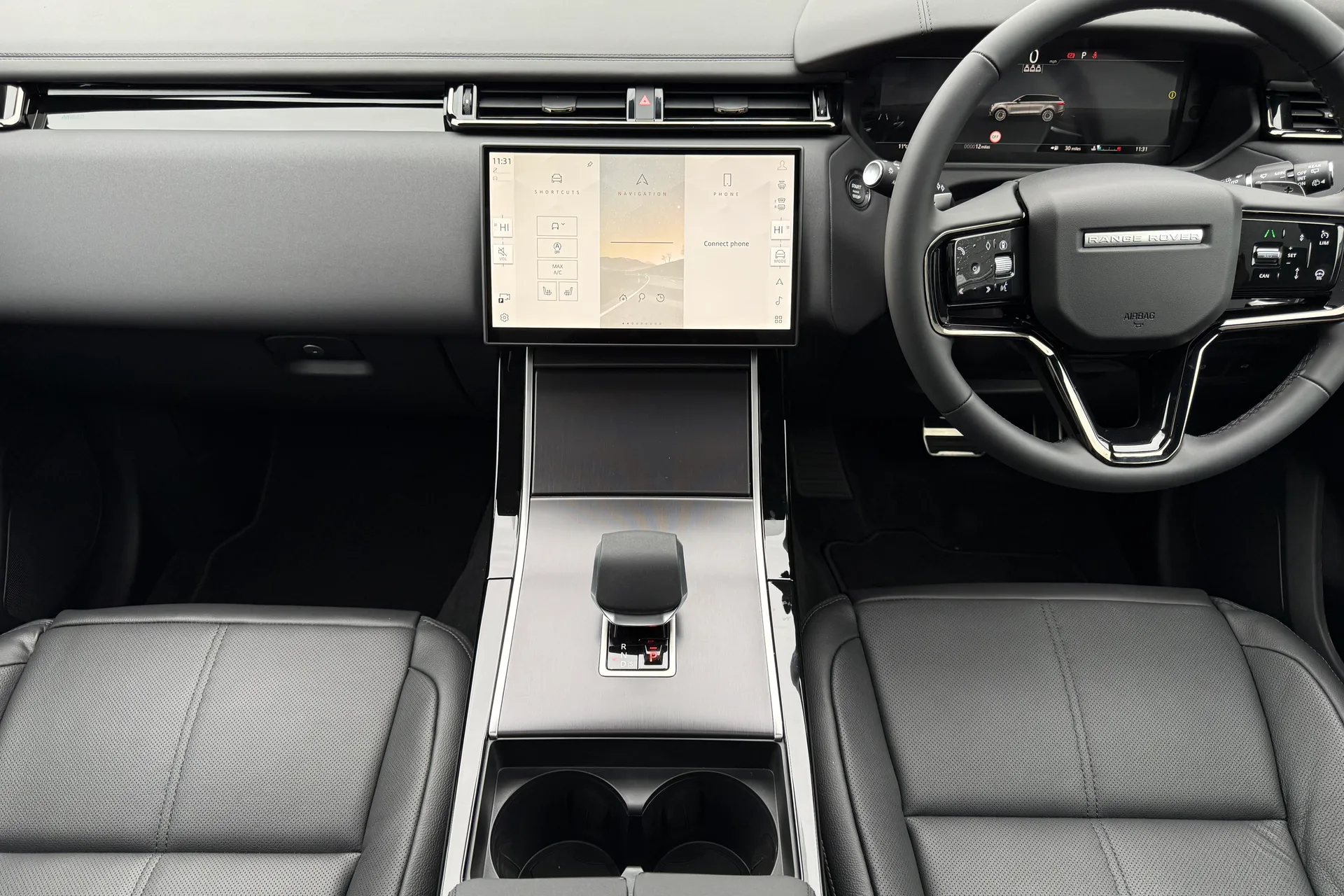 LAND ROVER RANGE ROVER VELAR thumbnail image number 25