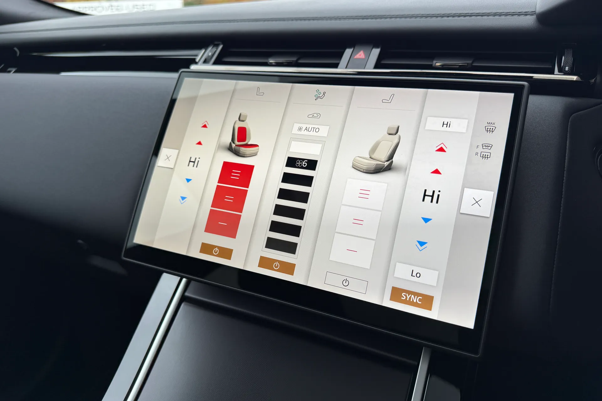 LAND ROVER RANGE ROVER VELAR thumbnail image number 54