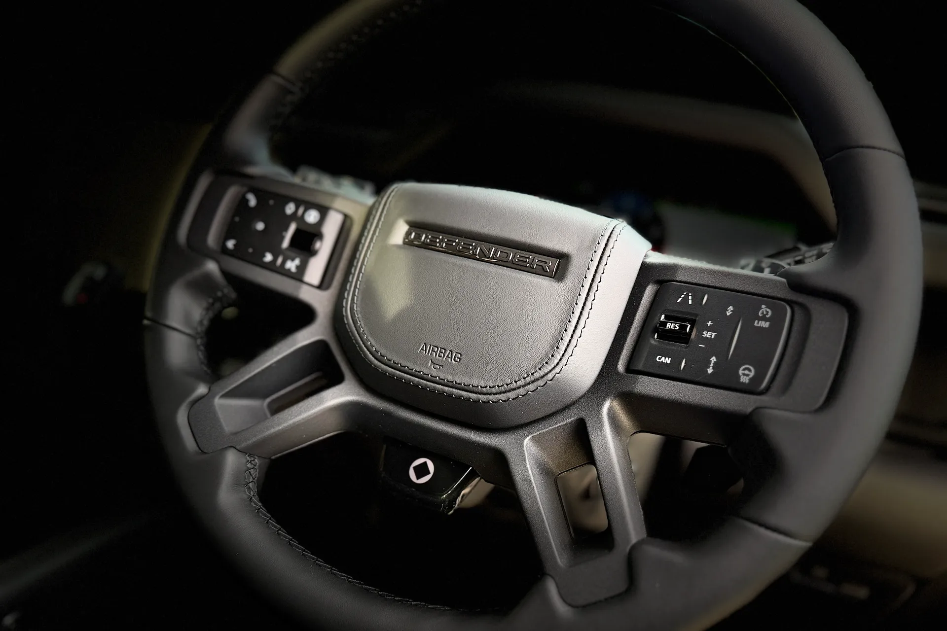 LAND ROVER Defender 110 thumbnail image number 59