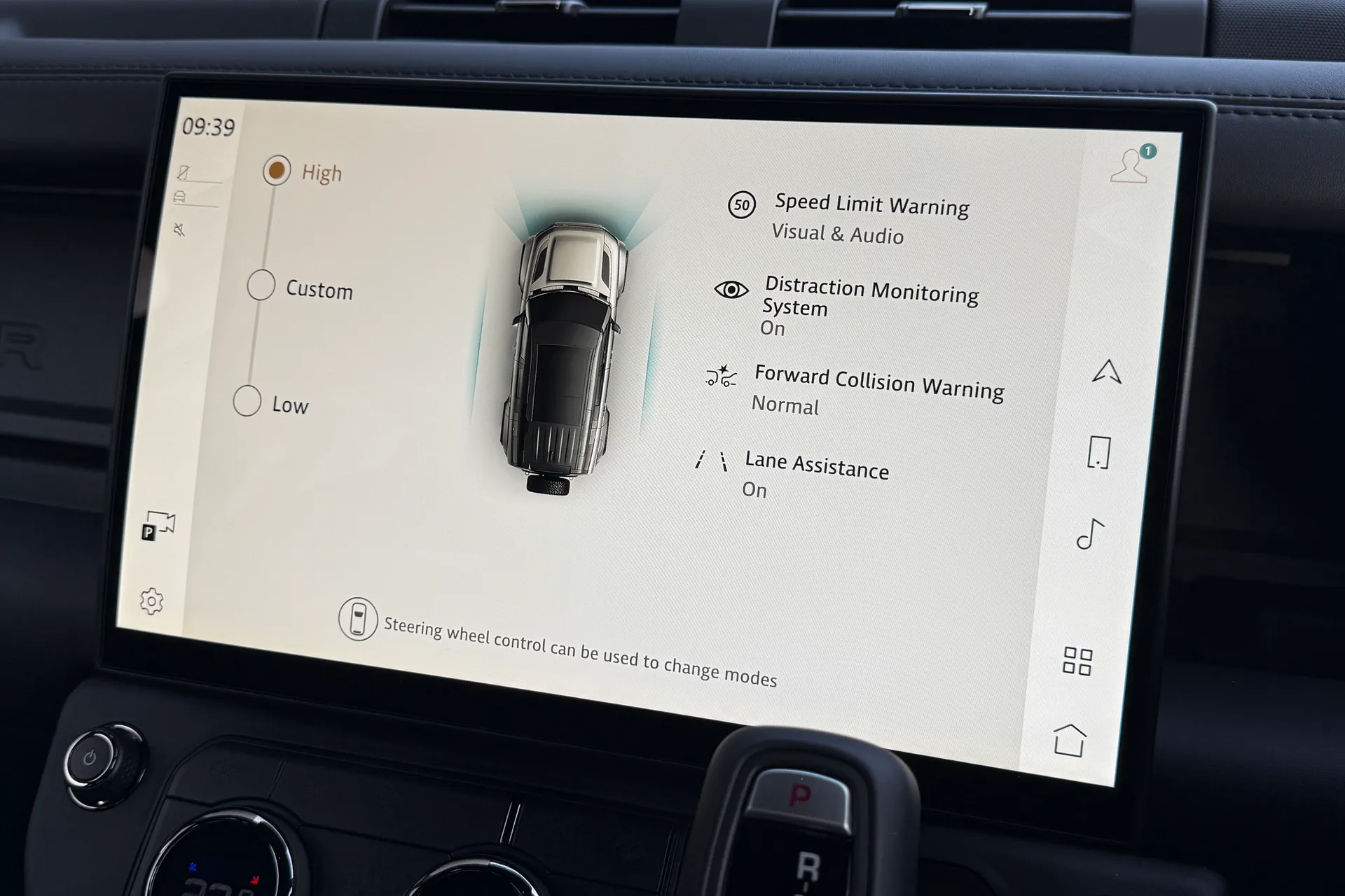 LAND ROVER Defender 110 thumbnail image number 61