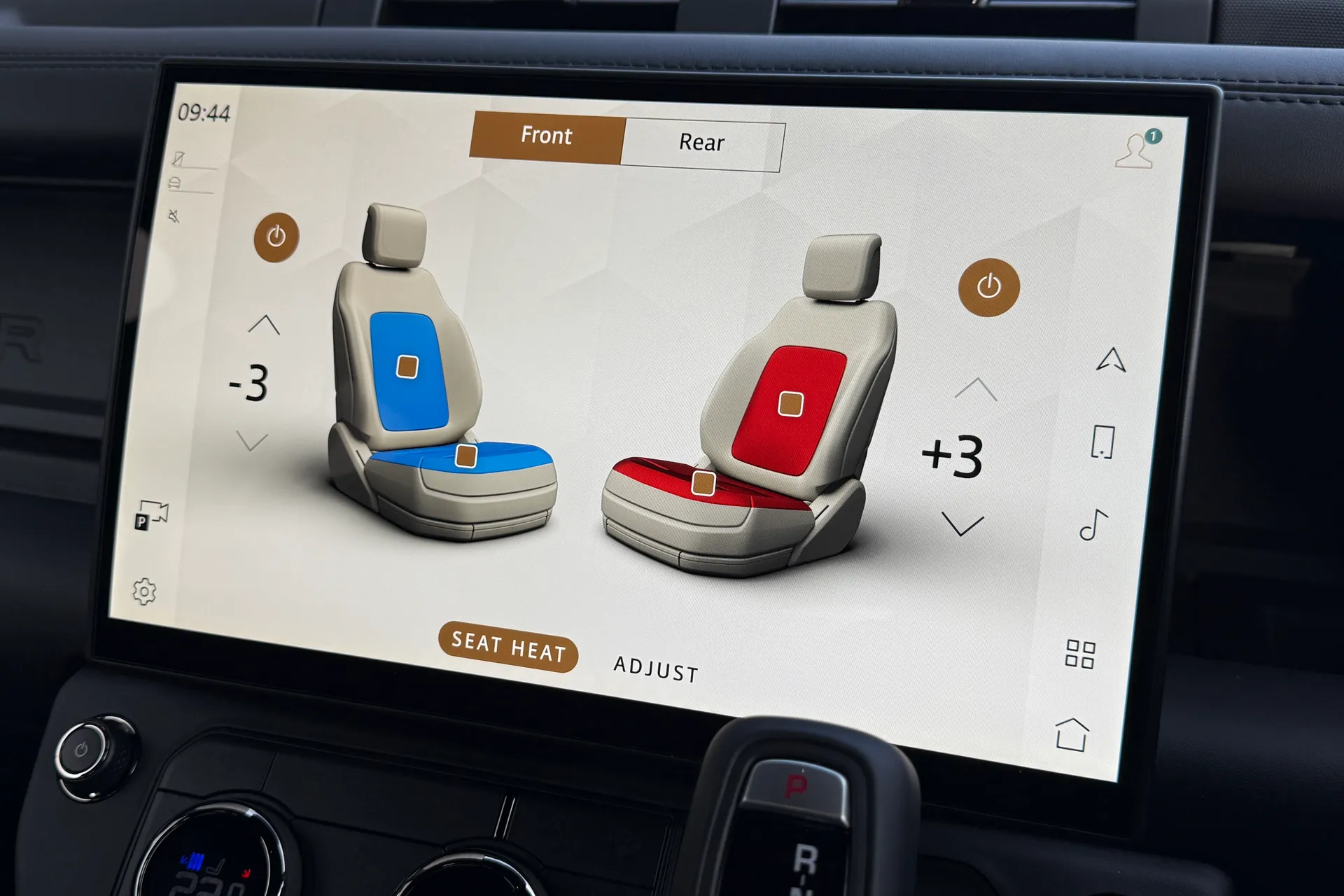 LAND ROVER Defender 110 thumbnail image number 24