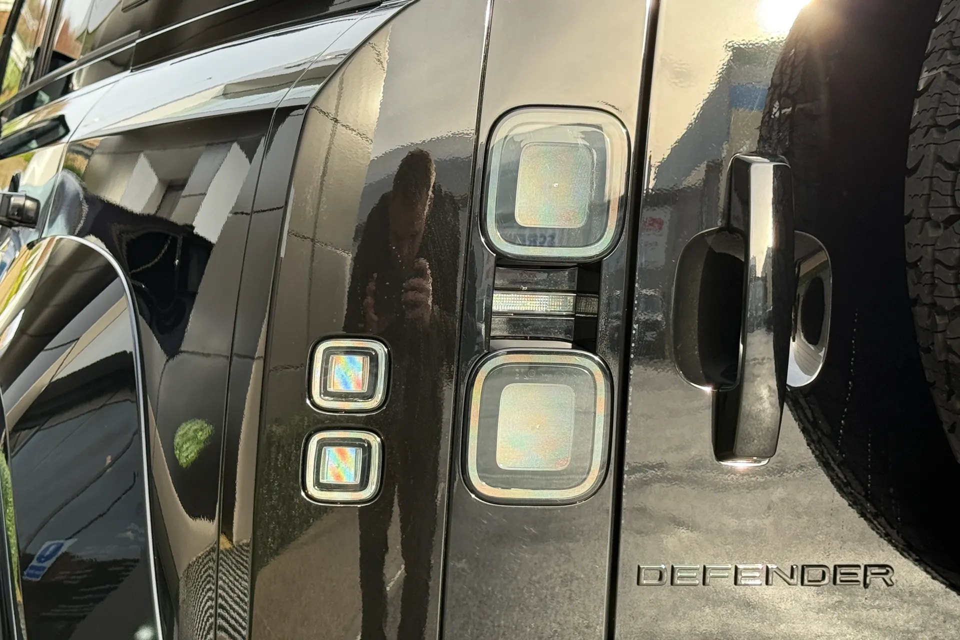 LAND ROVER Defender 110 thumbnail image number 33