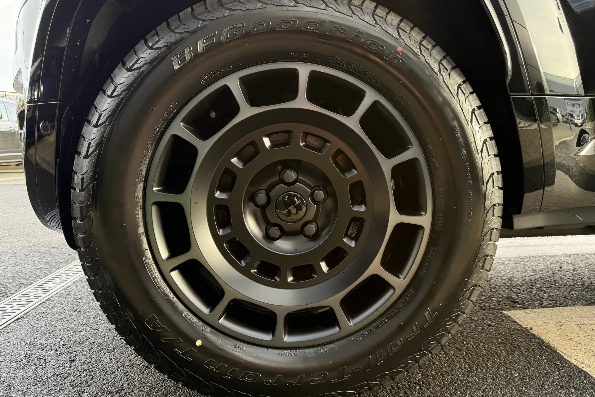 LAND ROVER Defender 110 thumbnail image number 21