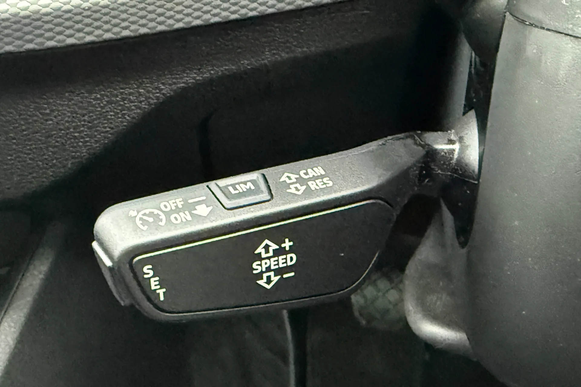 Audi Q2 thumbnail image number 57