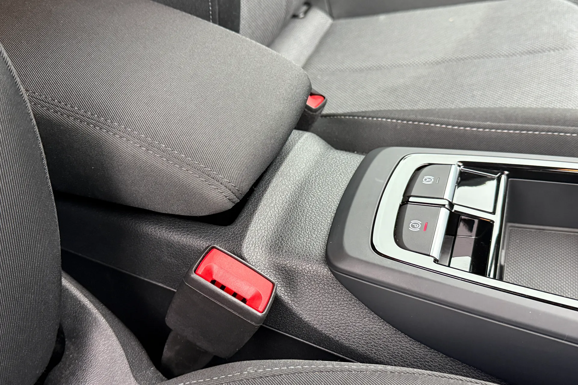 Audi Q2 thumbnail image number 41