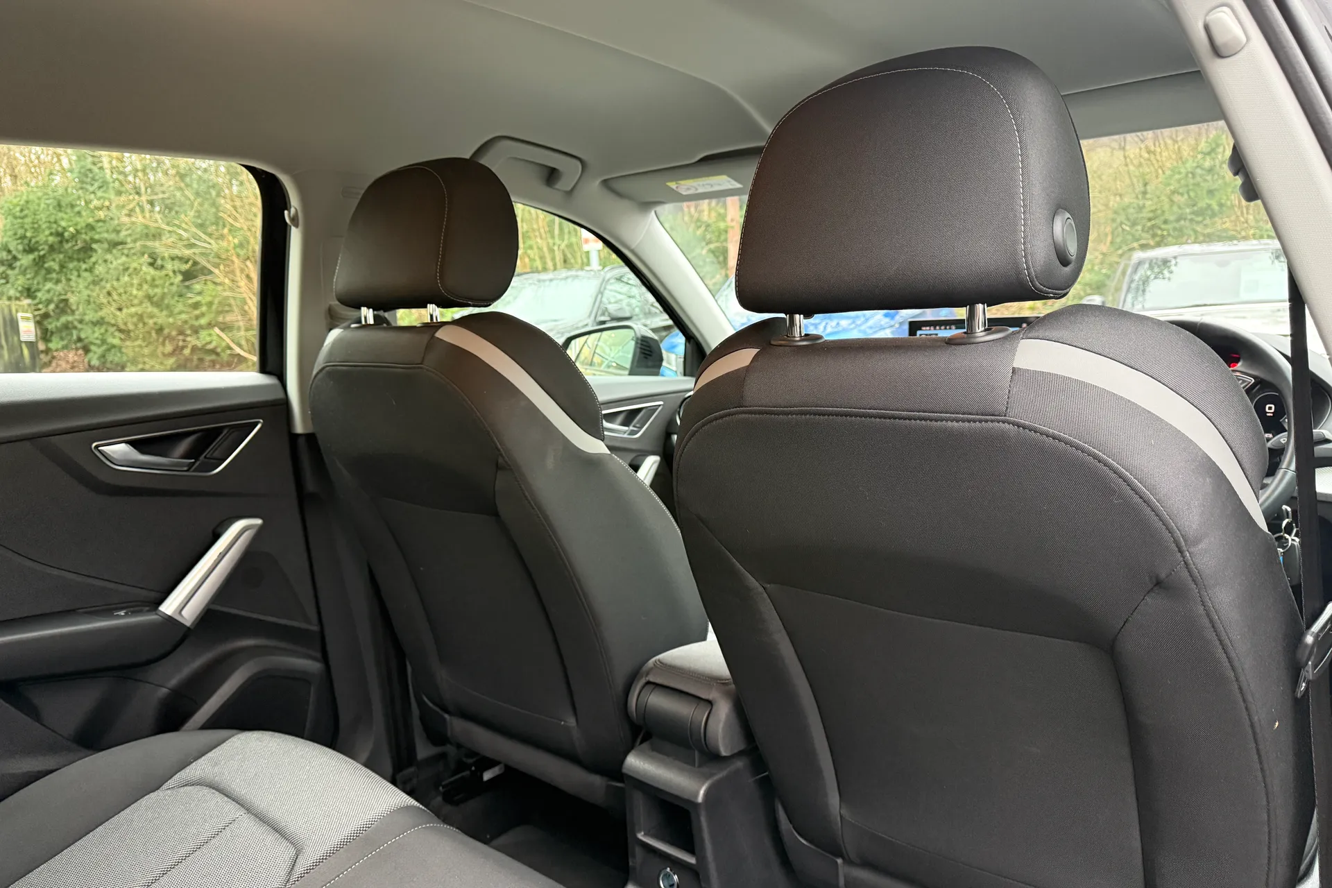 Audi Q2 thumbnail image number 12