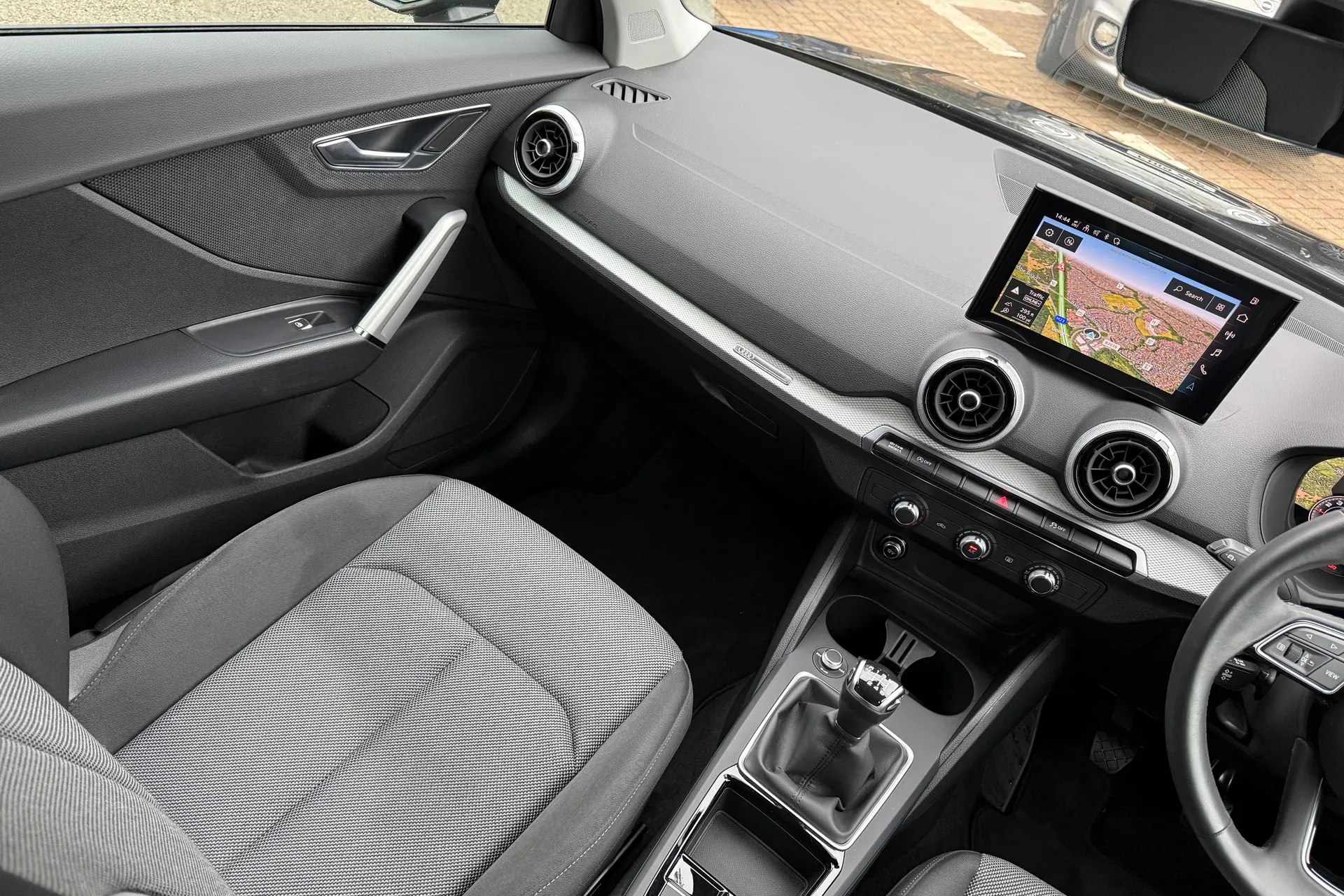 Audi Q2 thumbnail image number 49