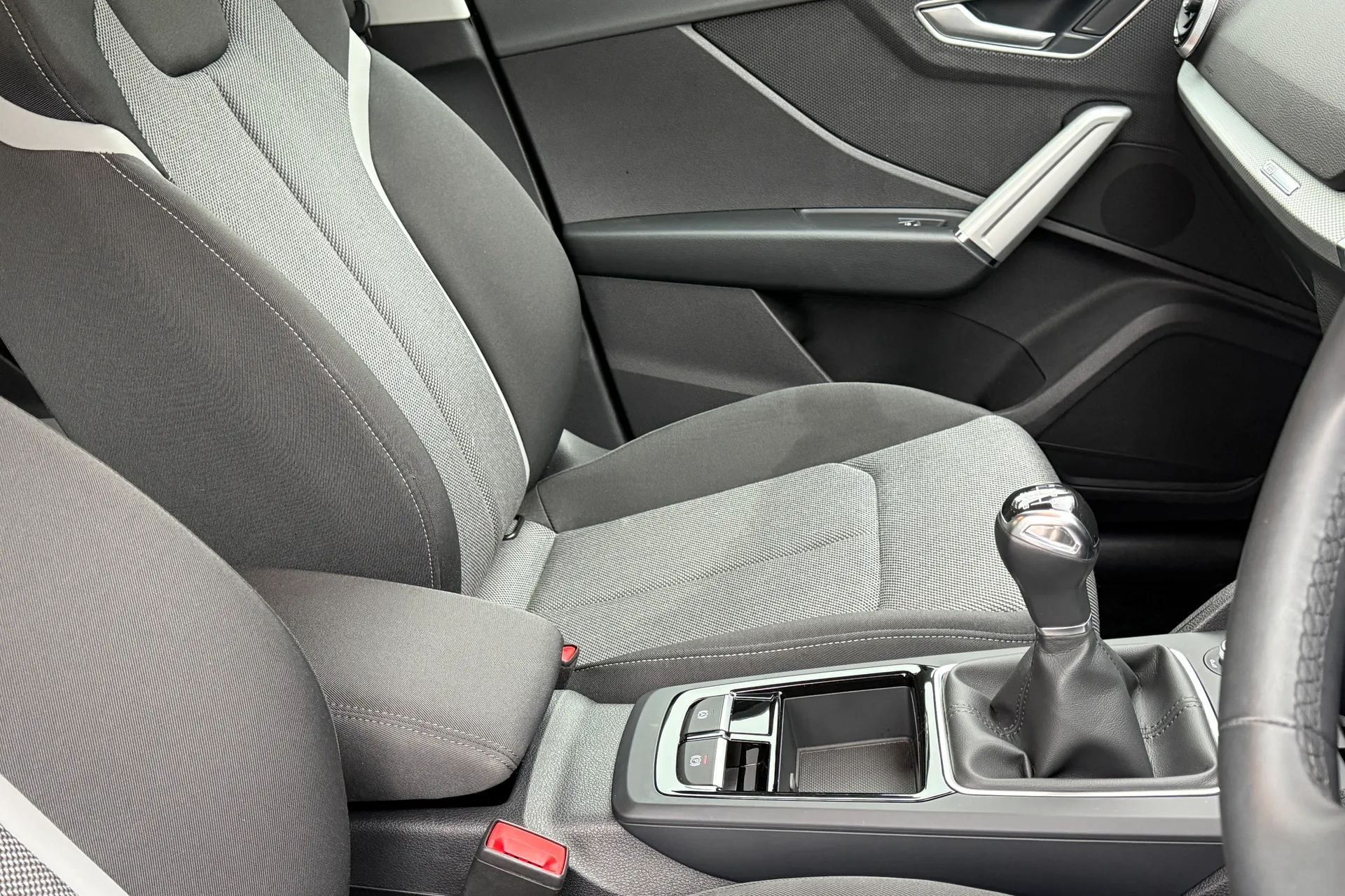 Audi Q2 thumbnail image number 40