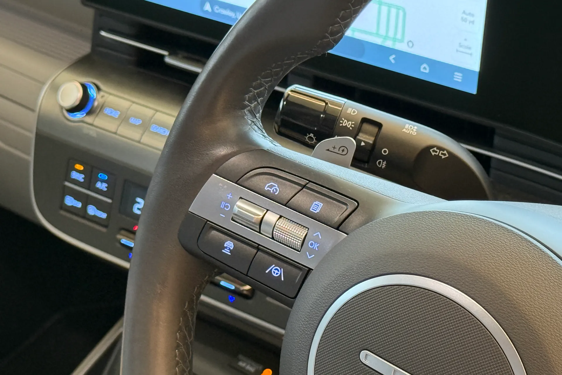 HYUNDAI KONA thumbnail image number 47