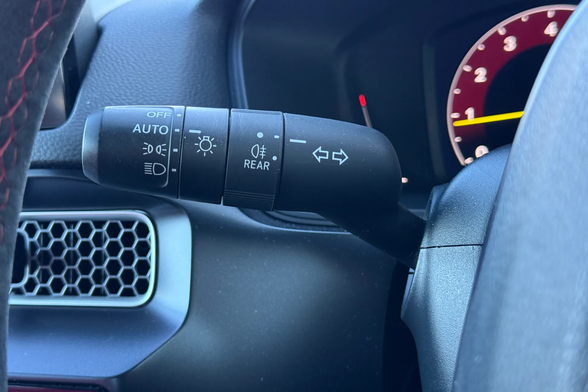 HONDA CIVIC thumbnail image number 31