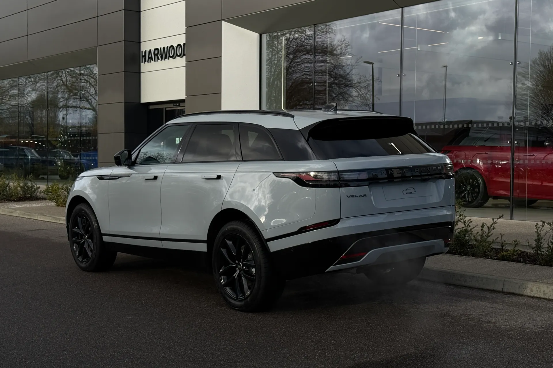 LAND ROVER RANGE ROVER VELAR thumbnail image number 17