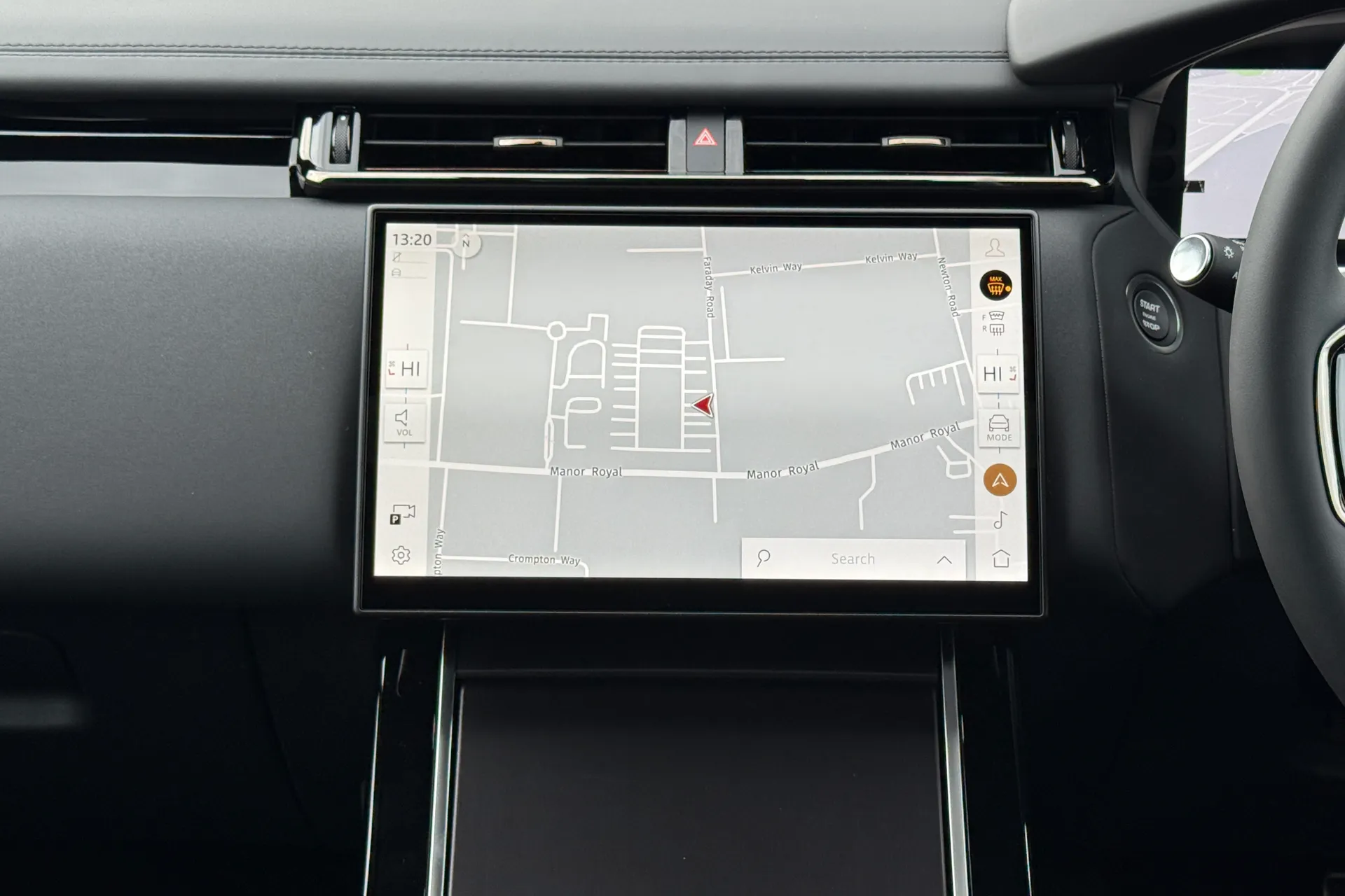 LAND ROVER RANGE ROVER VELAR thumbnail image number 22