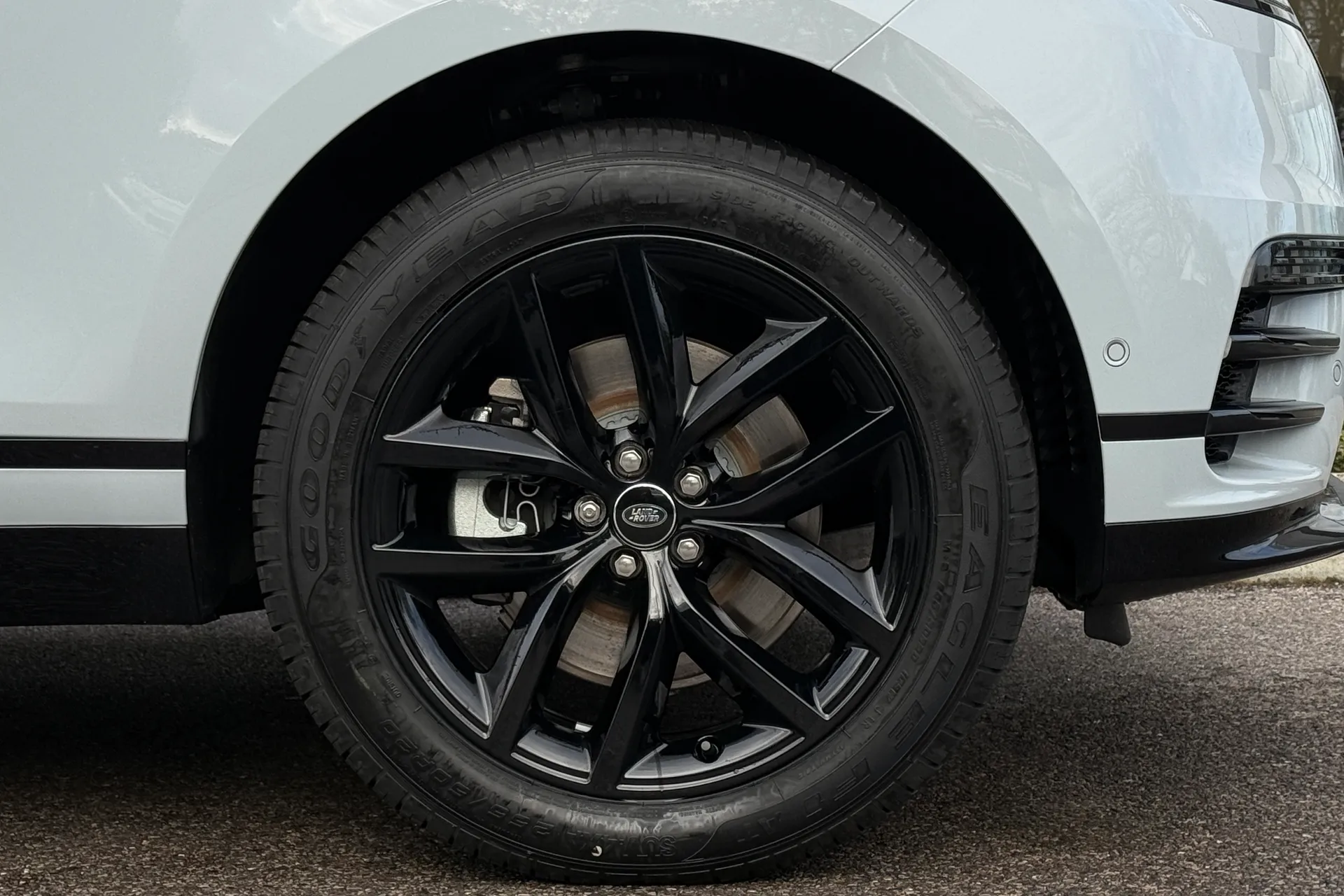 LAND ROVER RANGE ROVER VELAR thumbnail image number 20