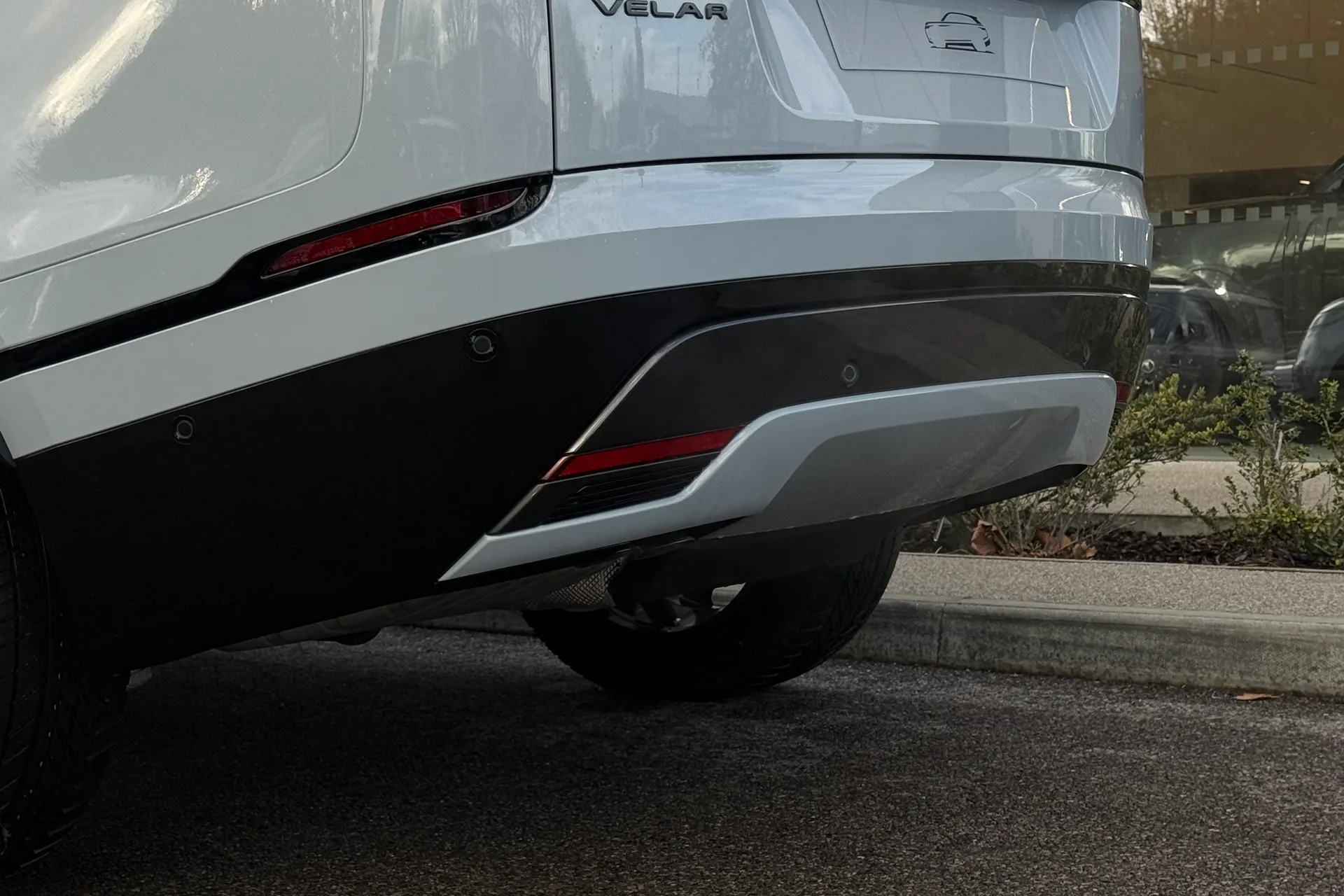 LAND ROVER RANGE ROVER VELAR thumbnail image number 31