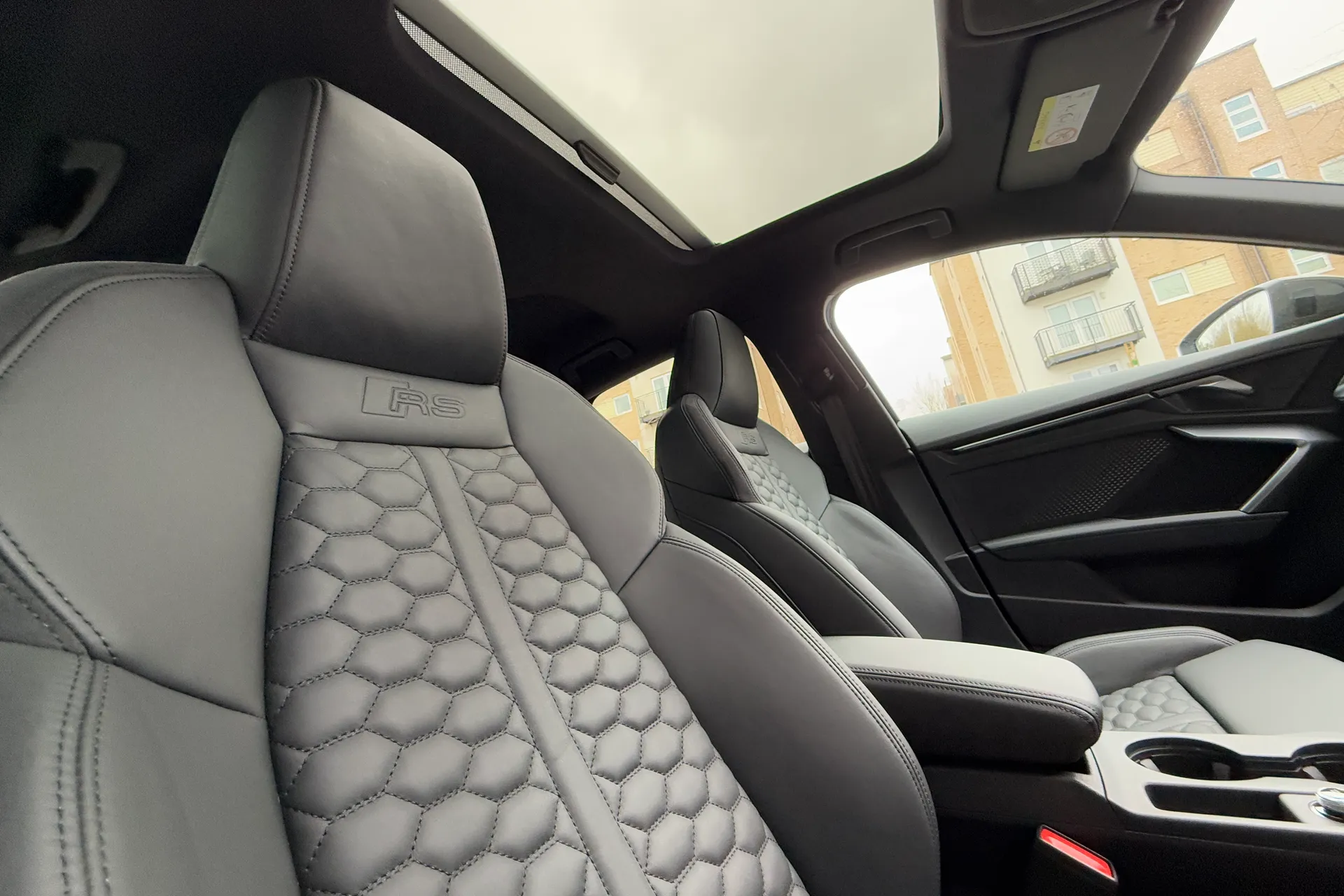 Audi RS3 thumbnail image number 8