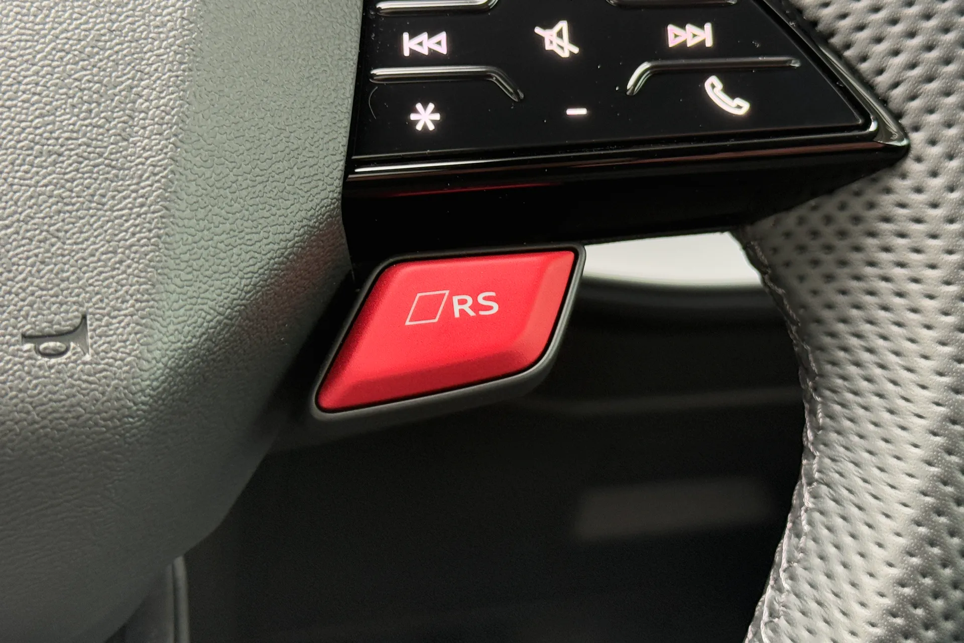 Audi RS3 thumbnail image number 18