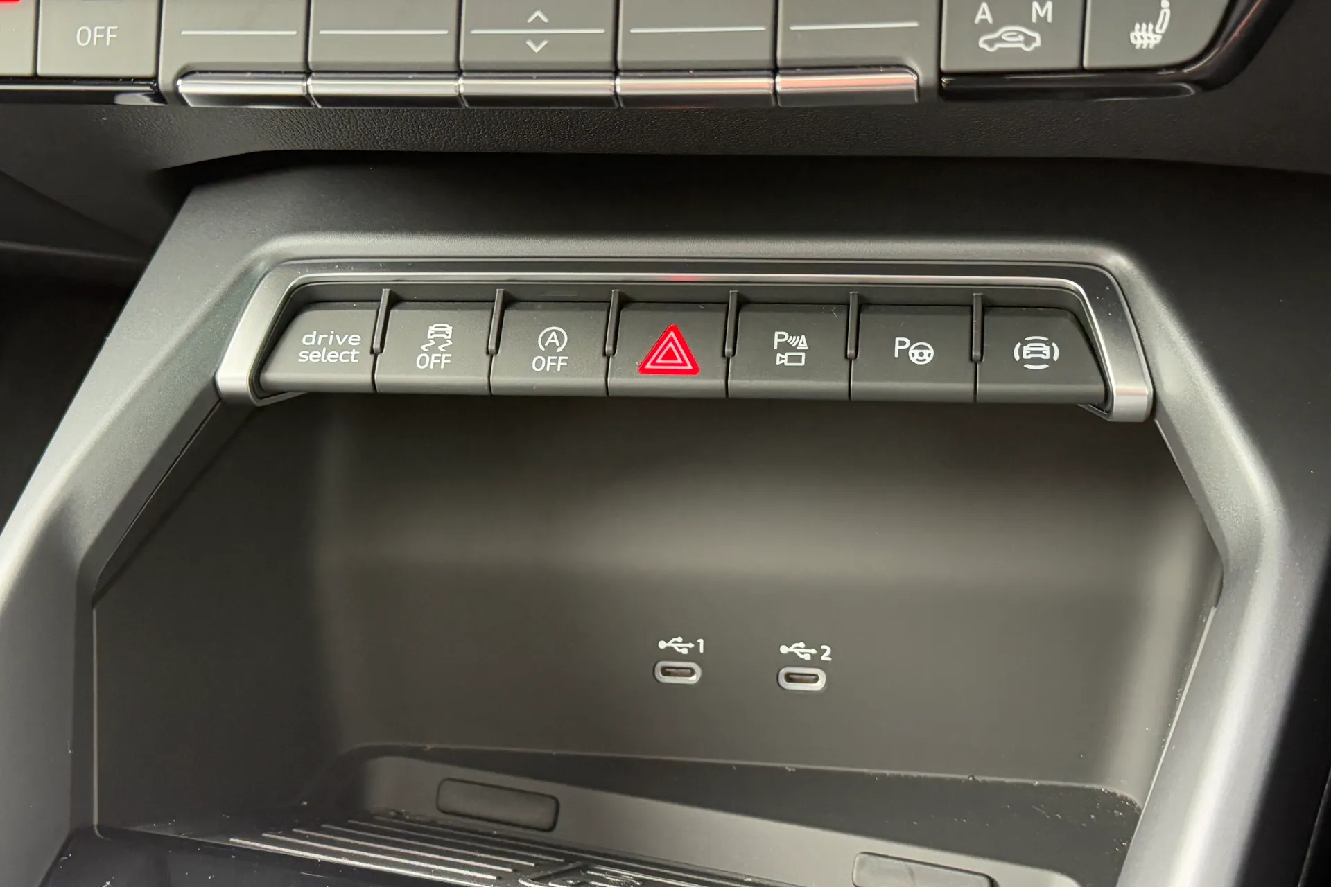 Audi RS3 thumbnail image number 24