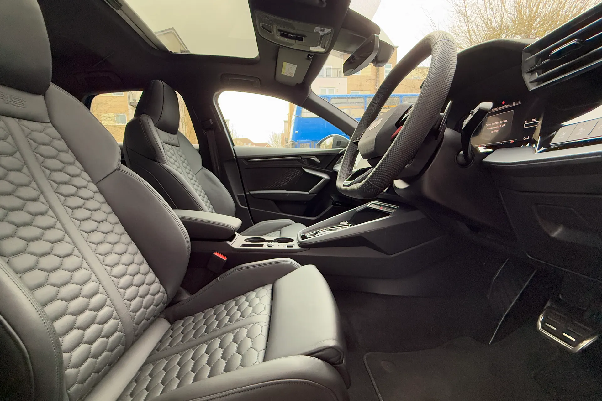 Audi RS3 thumbnail image number 37