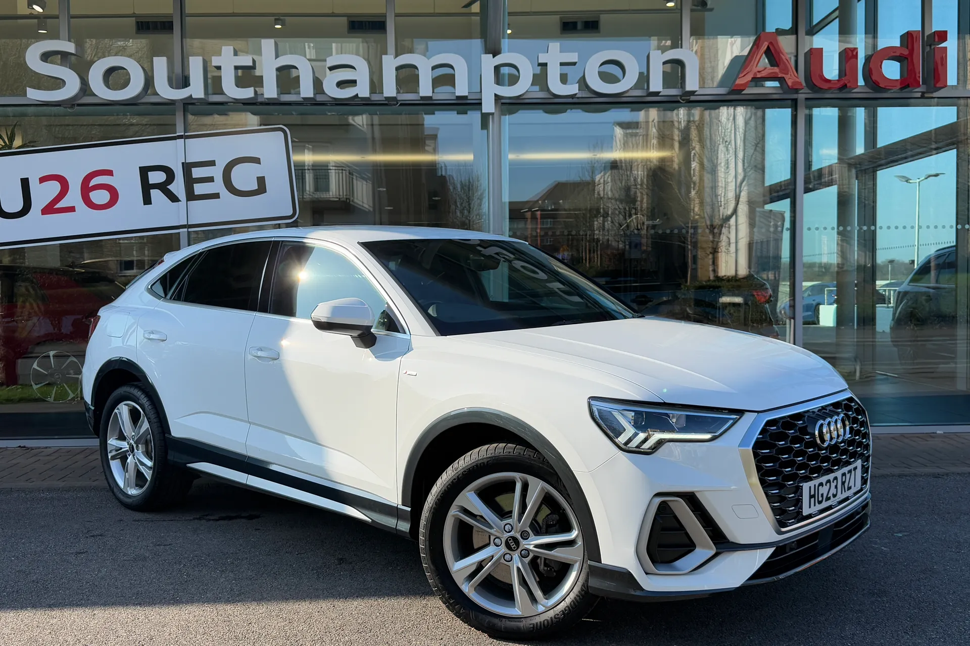 Audi Q3 thumbnail image number 66