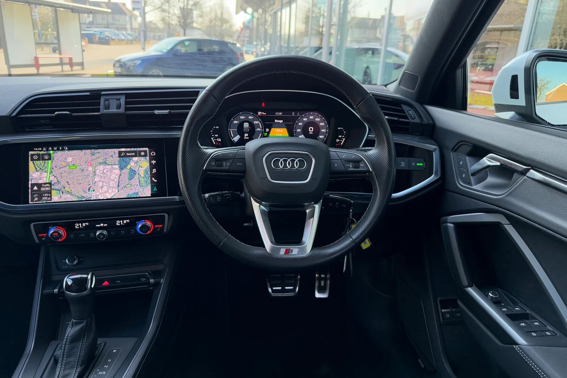 Audi Q3 thumbnail image number 43