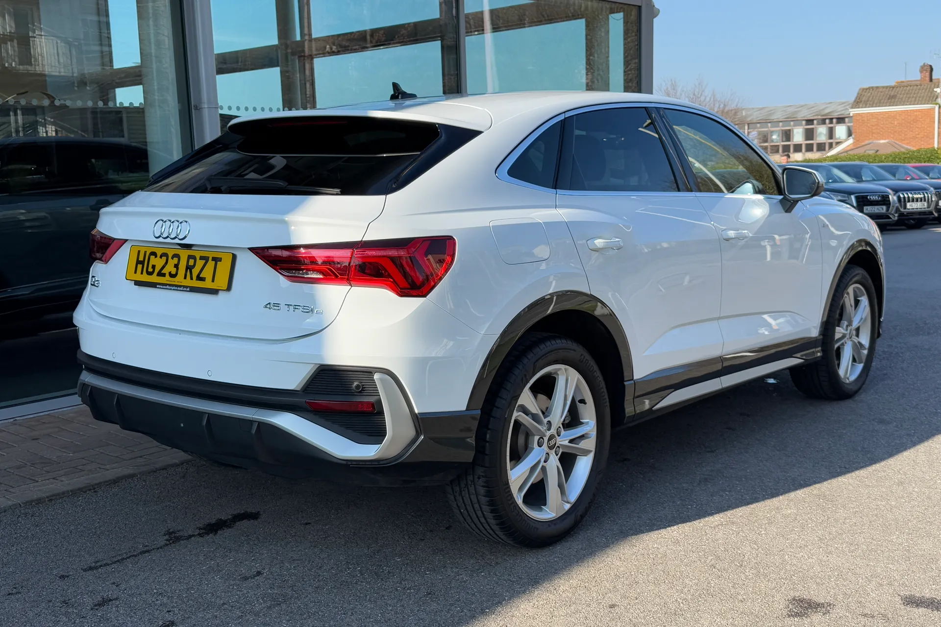 Audi Q3 thumbnail image number 65