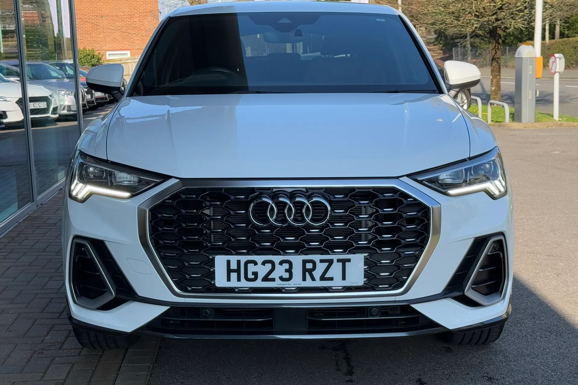 Audi Q3 thumbnail image number 62