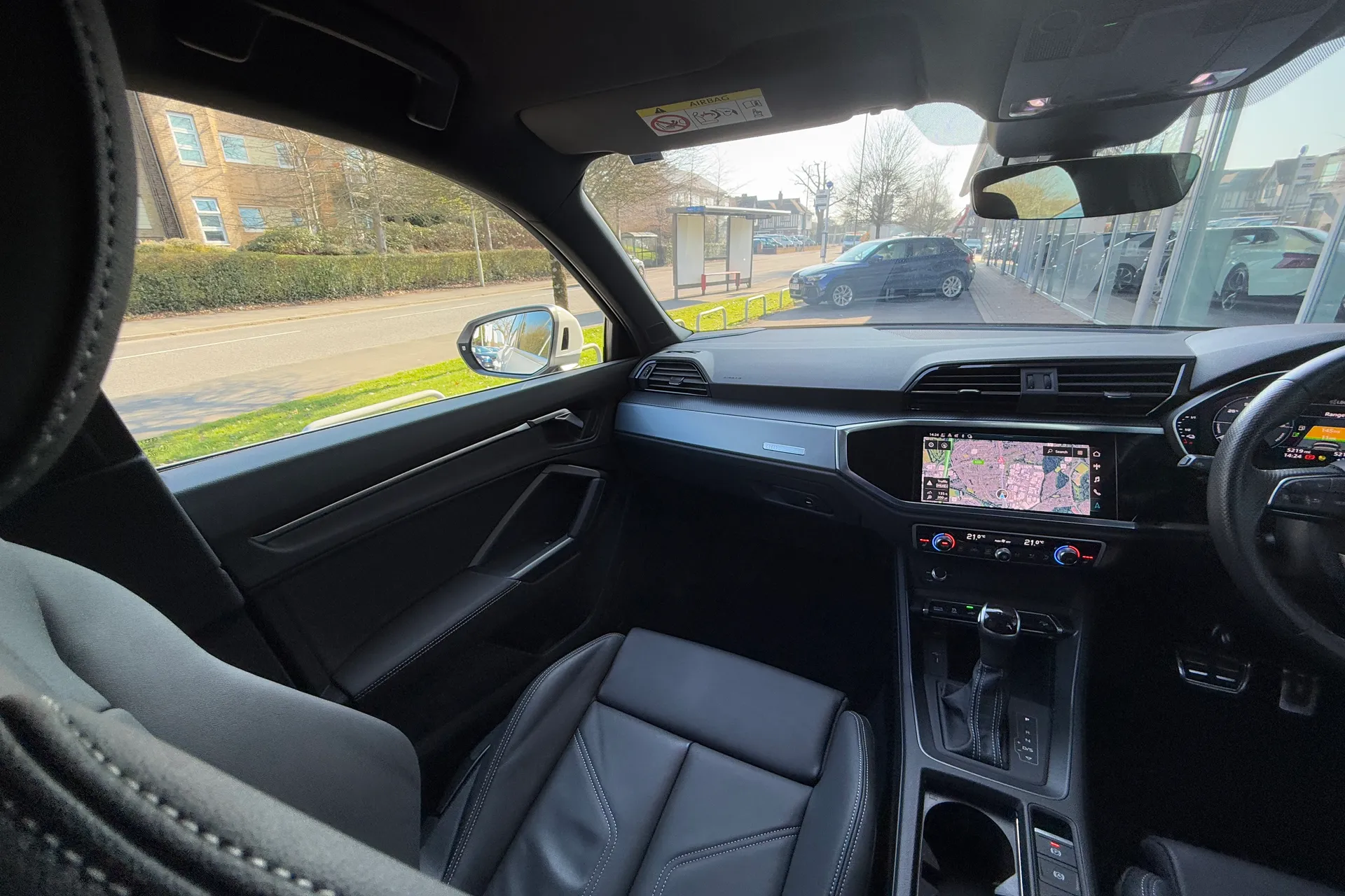 Audi Q3 thumbnail image number 45