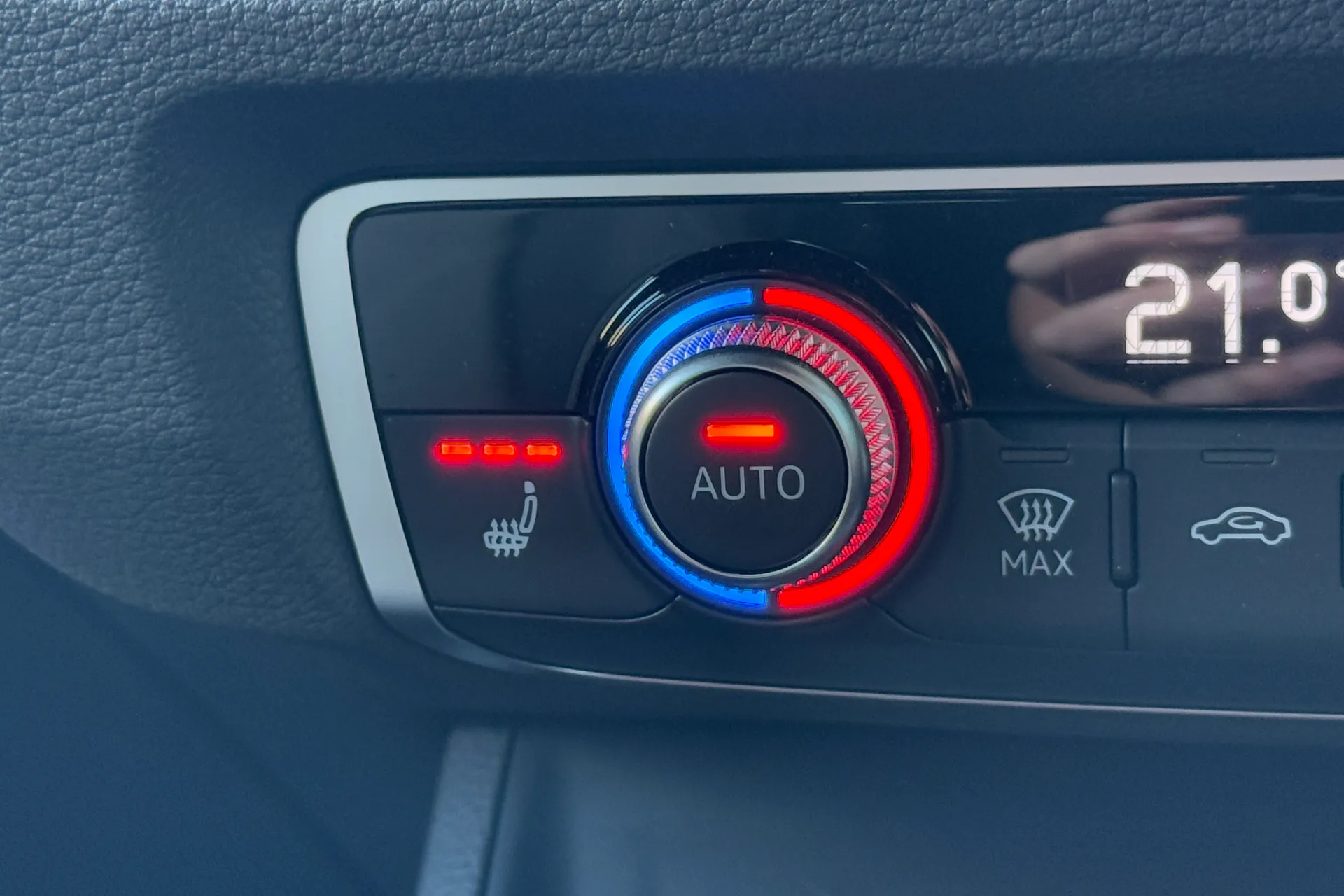 Audi Q3 thumbnail image number 7