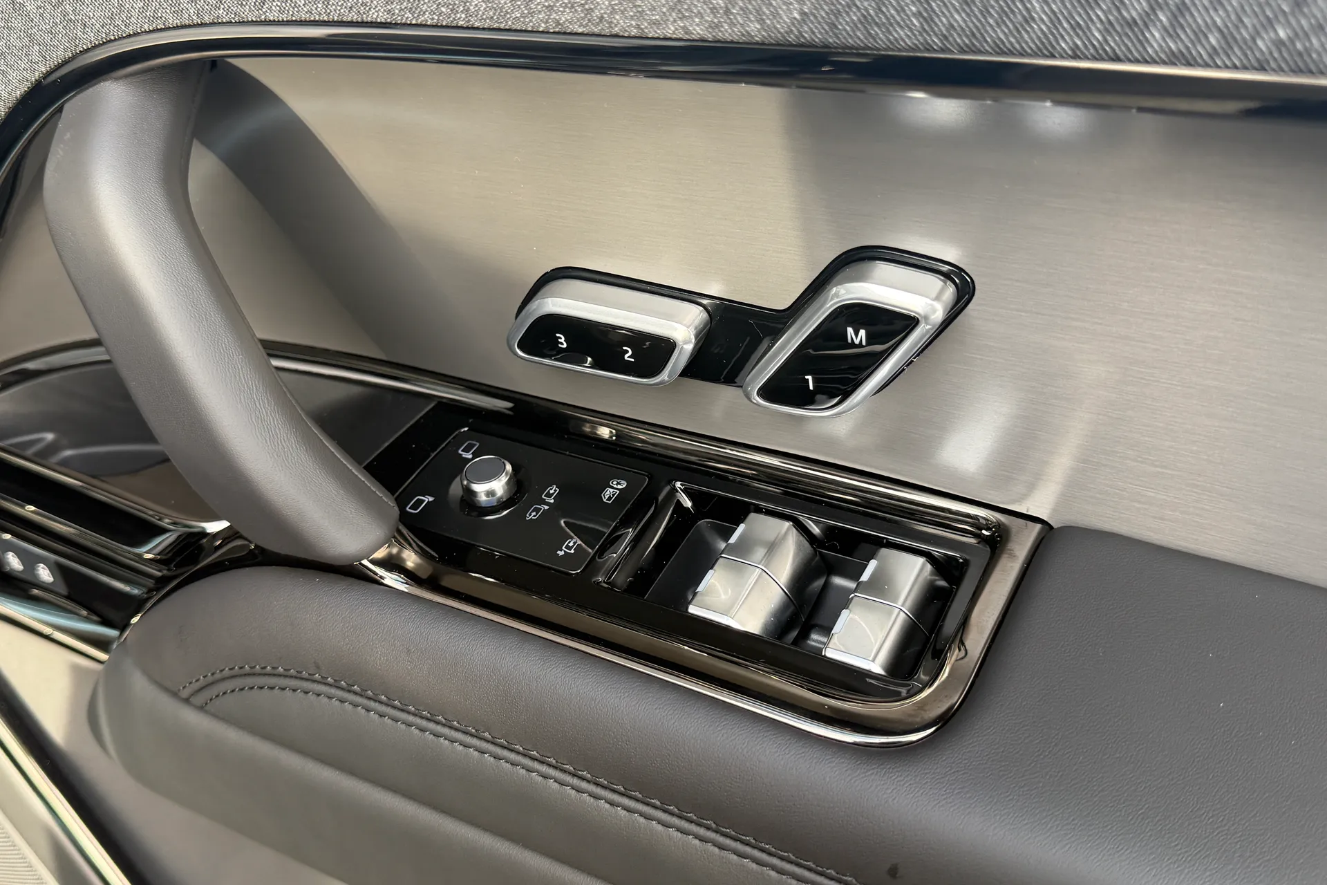 LAND ROVER RANGE ROVER SPORT thumbnail image number 20