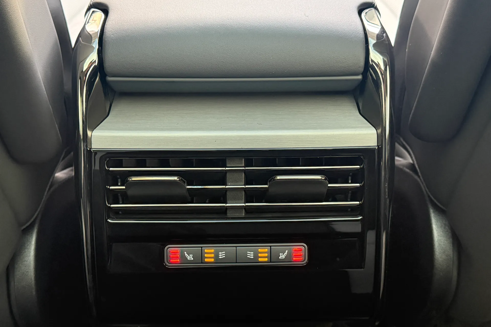 LAND ROVER RANGE ROVER SPORT thumbnail image number 39