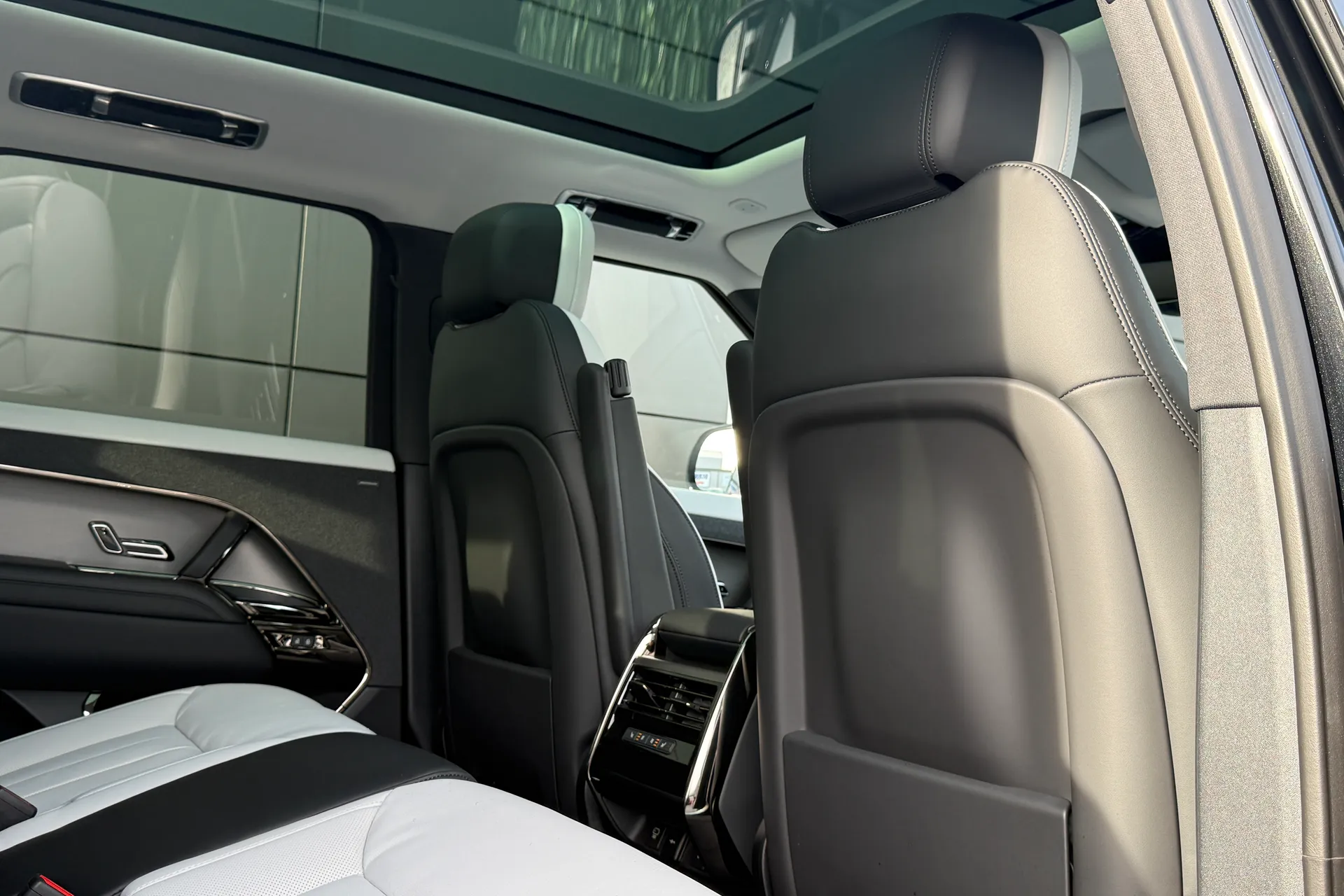 LAND ROVER RANGE ROVER SPORT thumbnail image number 37