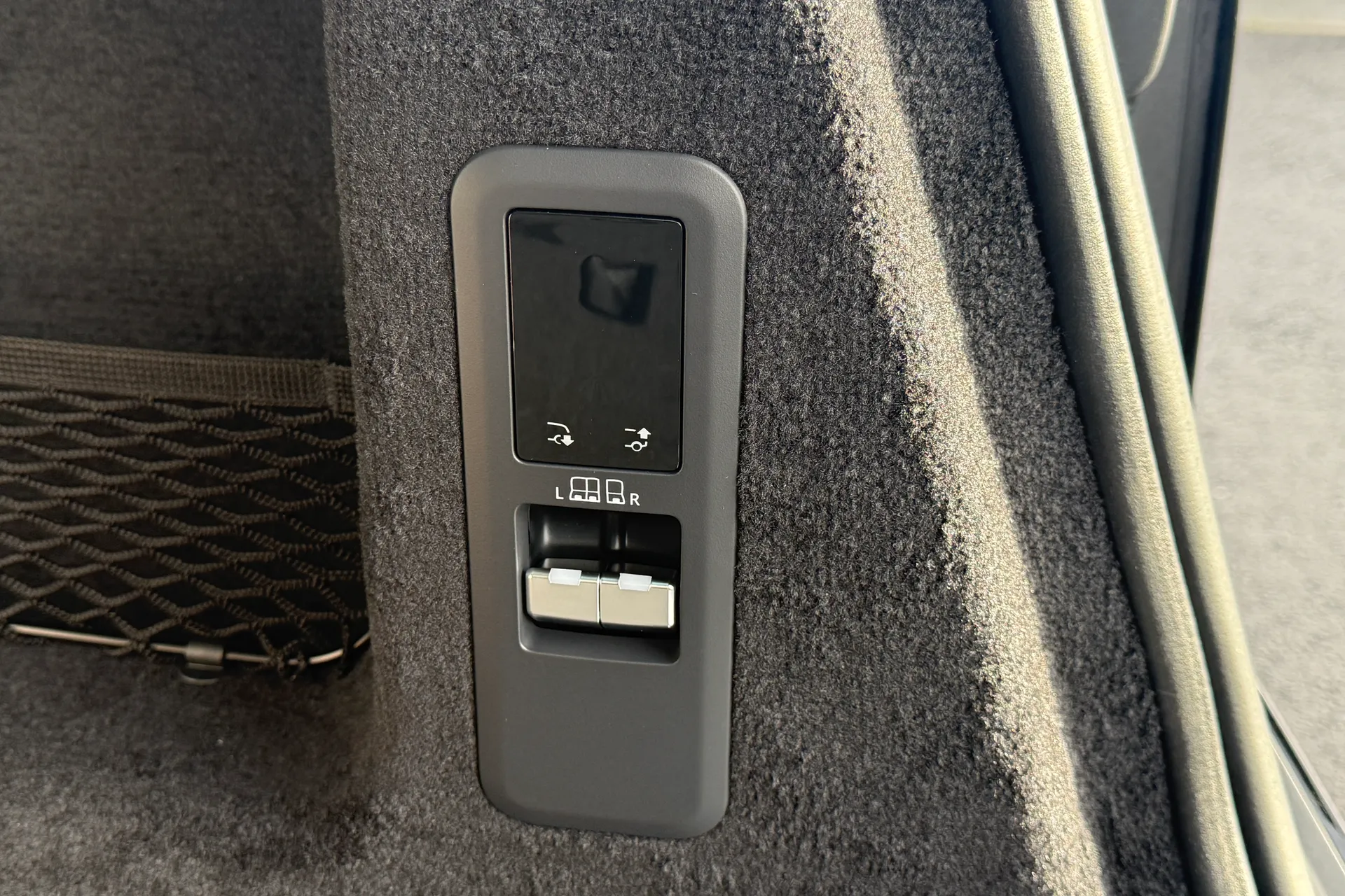 LAND ROVER RANGE ROVER SPORT thumbnail image number 47