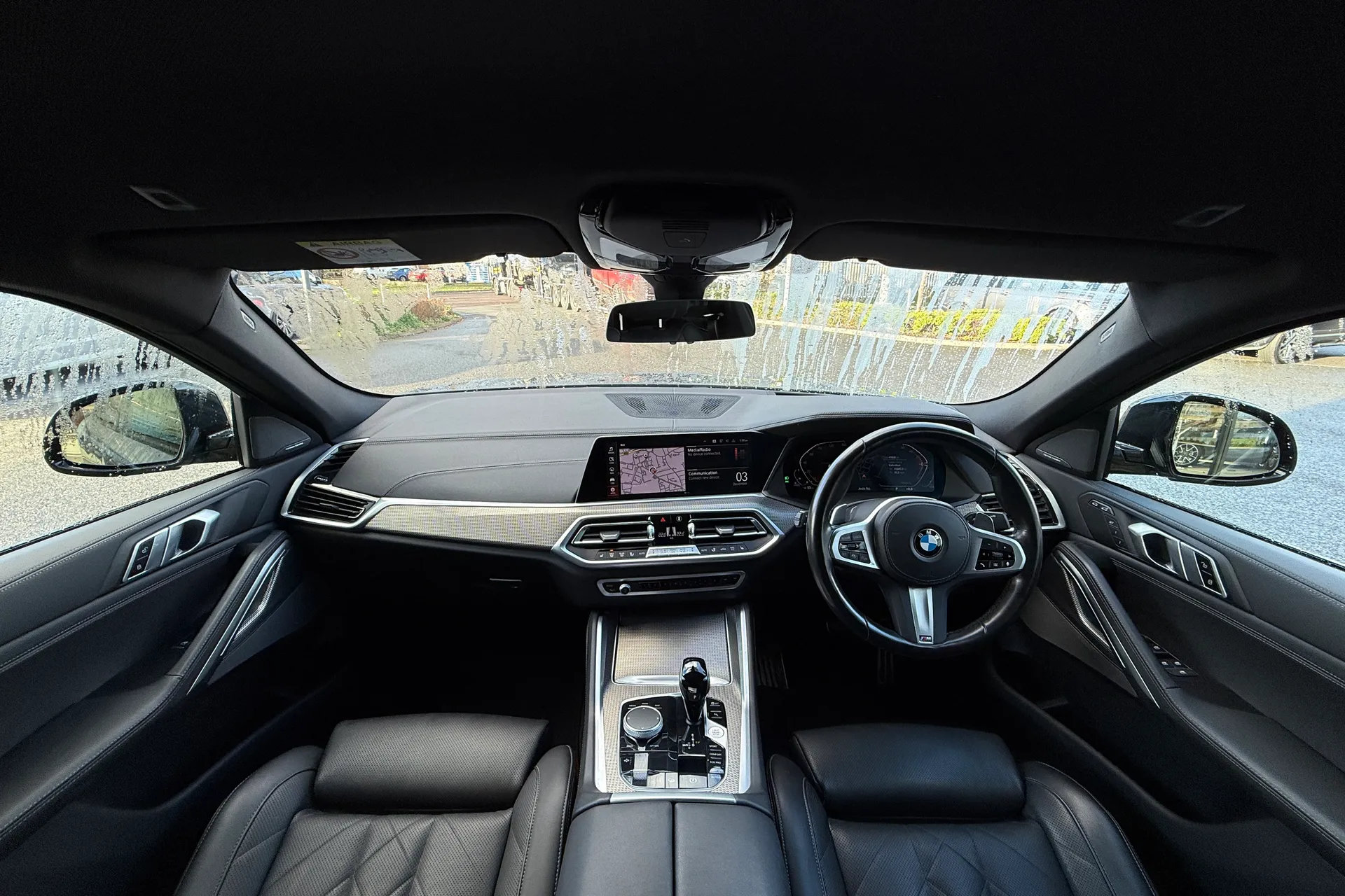 BMW X6 thumbnail image number 3