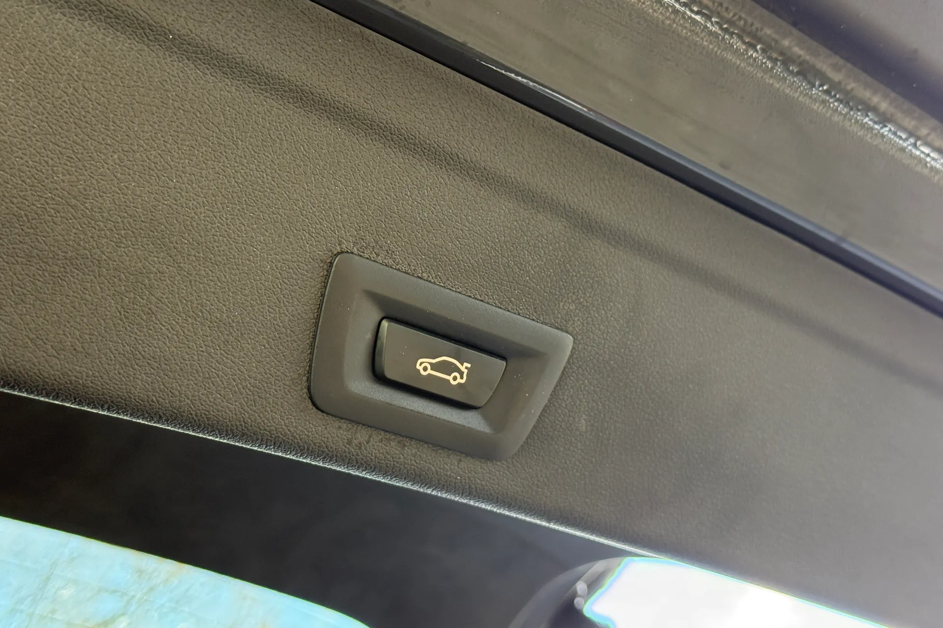 BMW X6 thumbnail image number 37